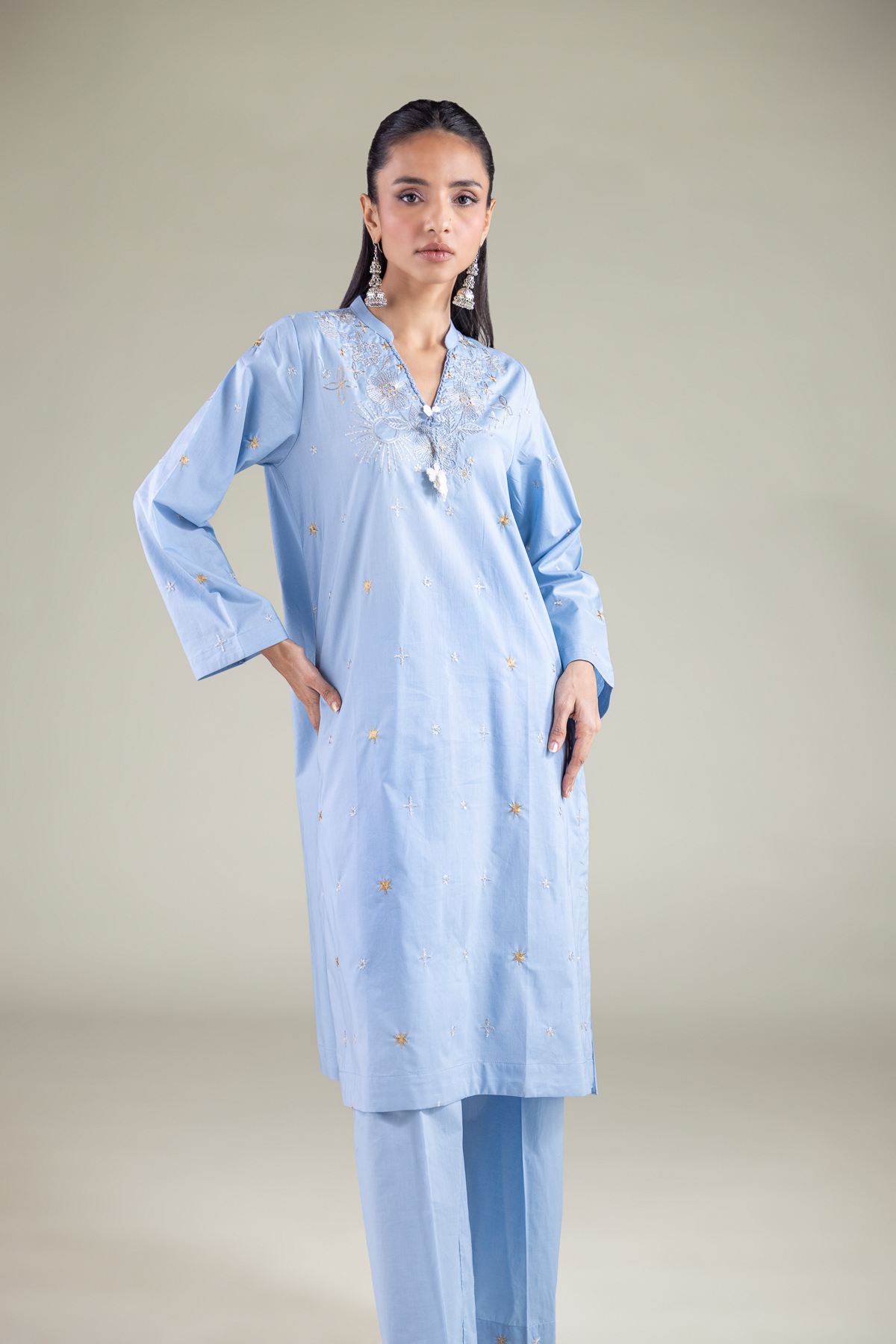 Embroidered Cambric Kurta - 1-26-104-A-B-VG
