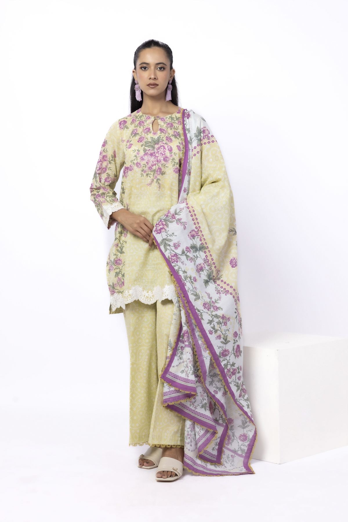 Embroidered Light Khaddar Tailored 3 Piece - LKN67BST-VG