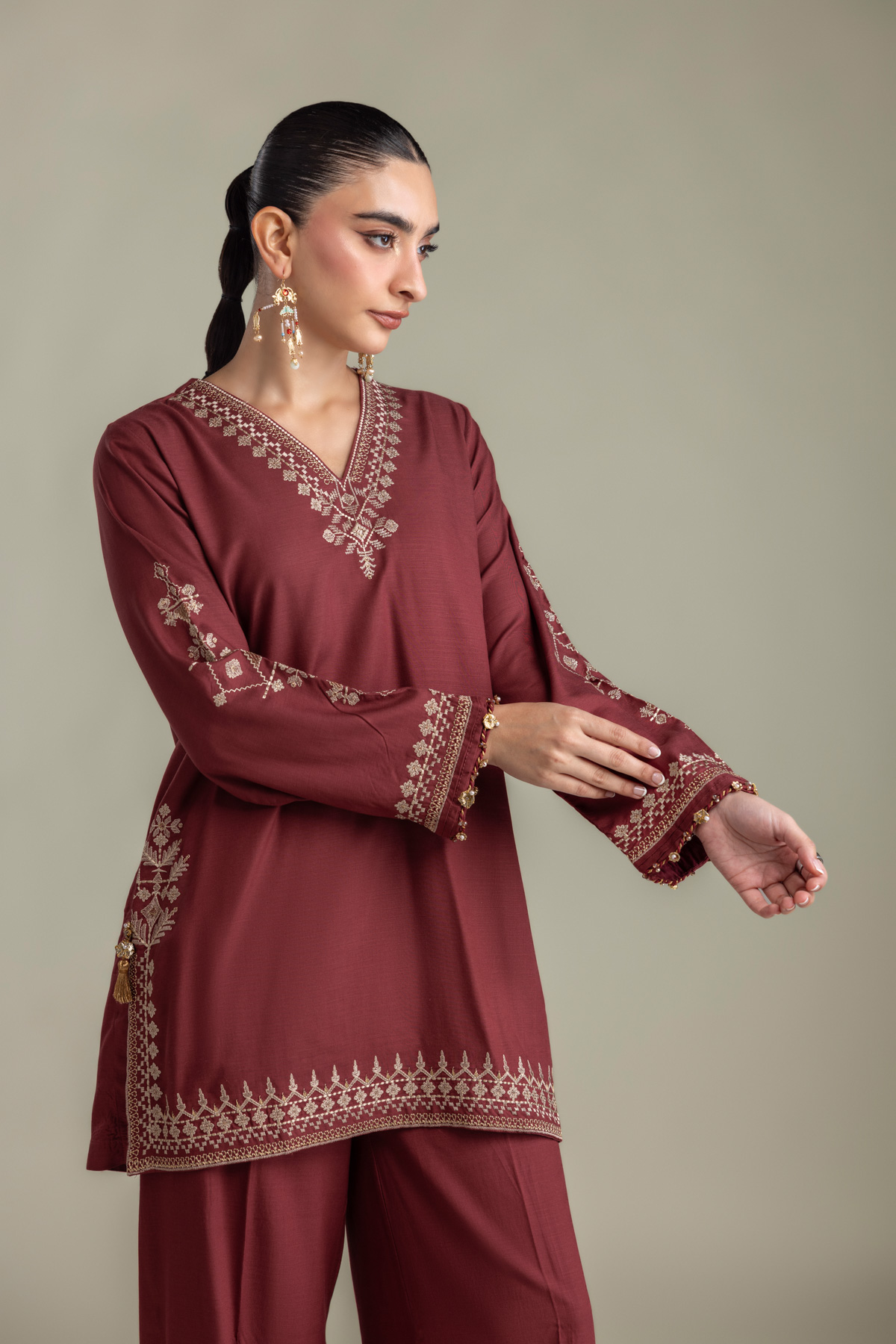 Embroidered Raw Silk Short Embroidered Kurta - 2-26-202-A-D-VG