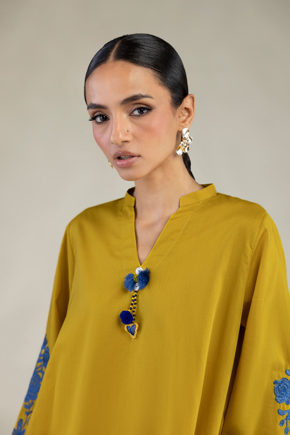 Embroidered Cambric Floral Cambric Kurta - 1-26-226-A-B1-VG