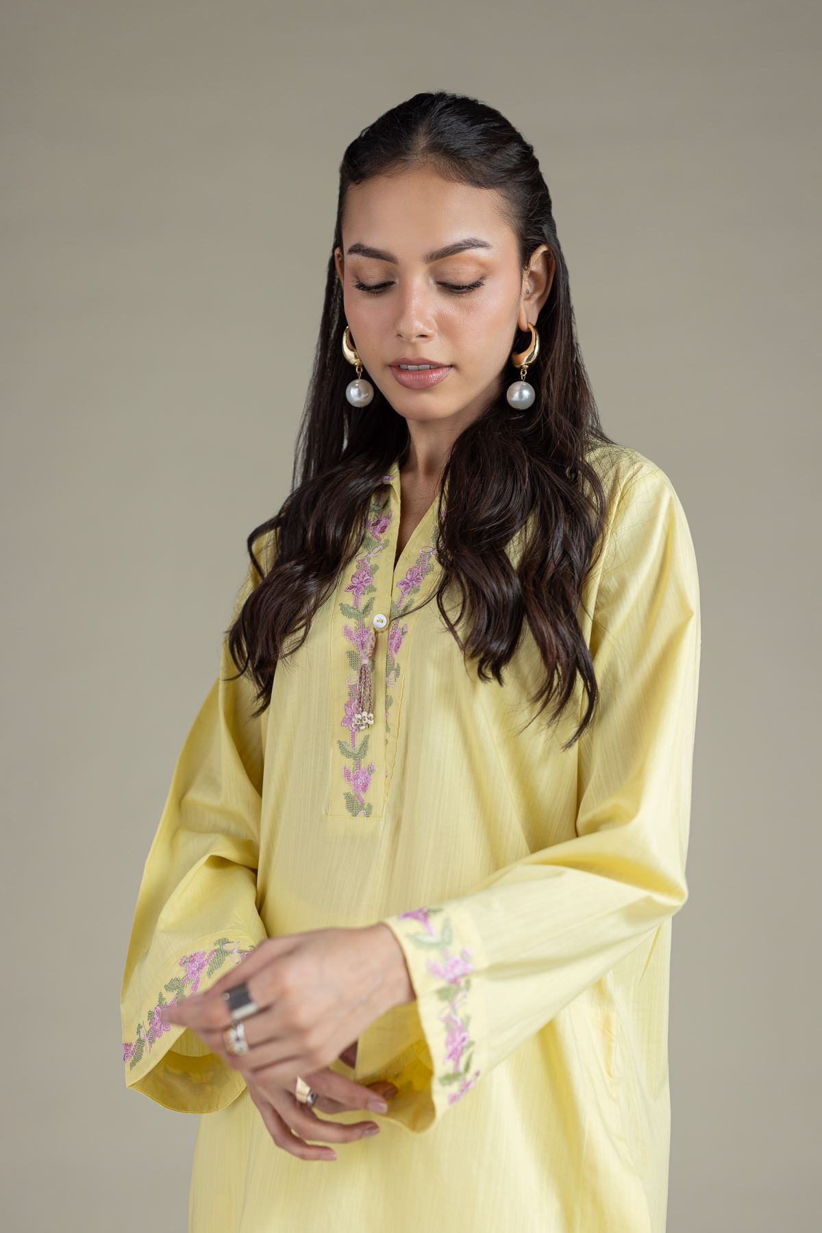 Embroidered Textured Cambric Floral V-Neck Kurta - 1-26-143-A-H-VG