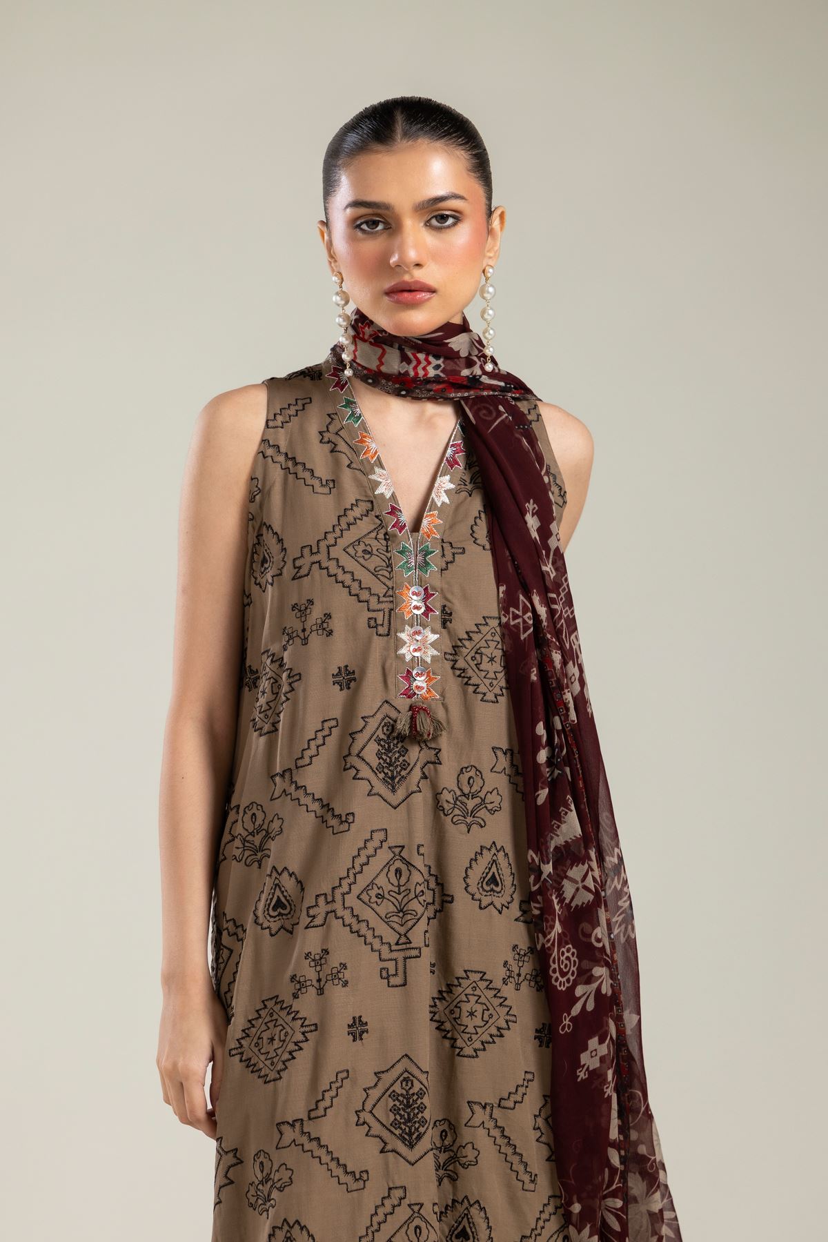 Embroidered Chiffon Maroon Floral Dupatta - 2-26-109-A-F-VG