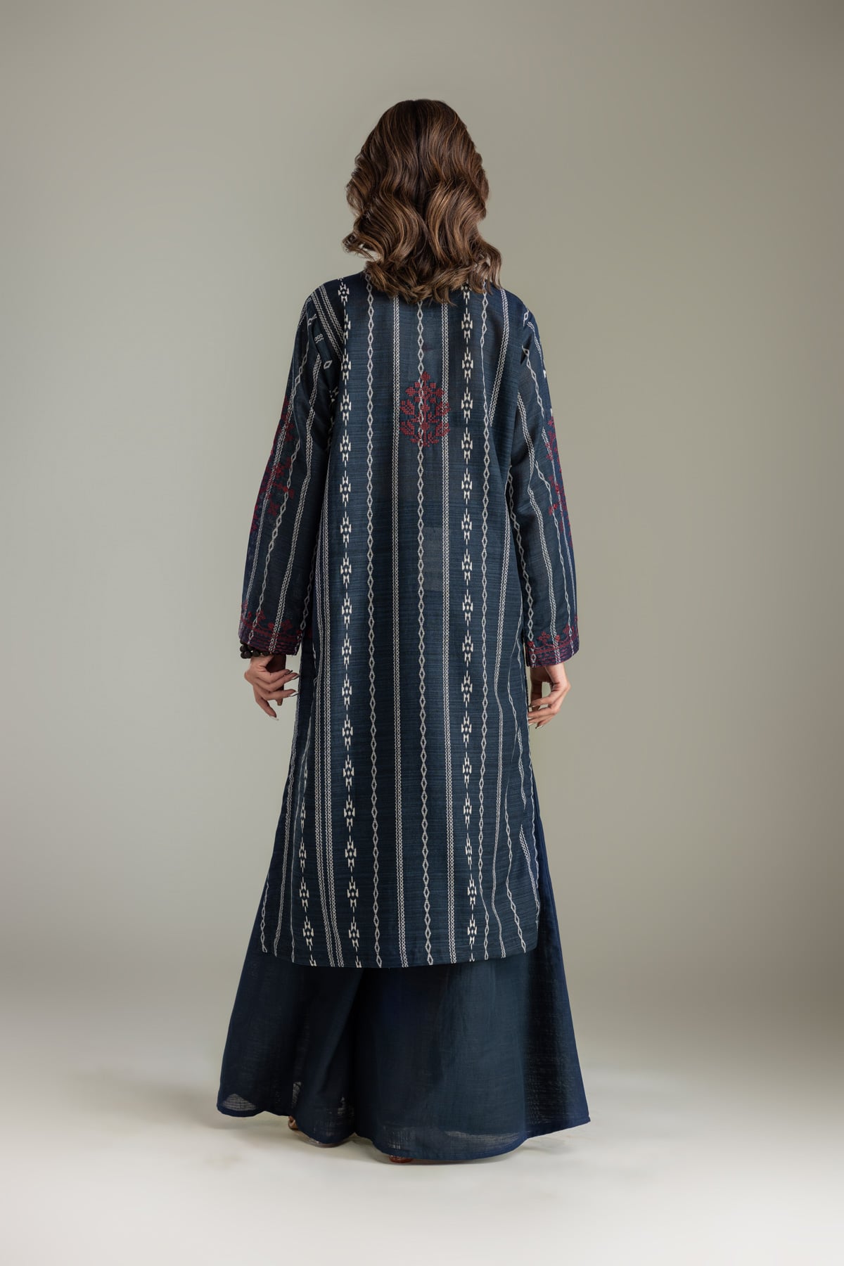 Embroidered Light Khaddar Navy Khaddar Kurta - 2-26-202-A-D-VG