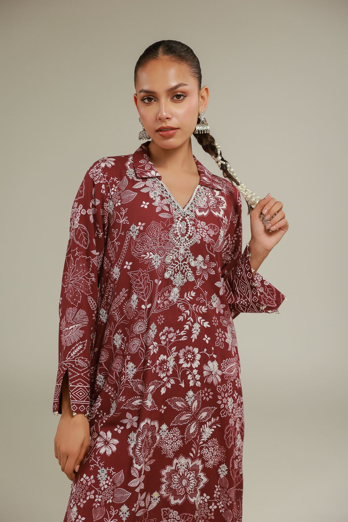 Embroidered Raw Silk Floral Longline Kurta - 25-10-12E9-02TA-VG