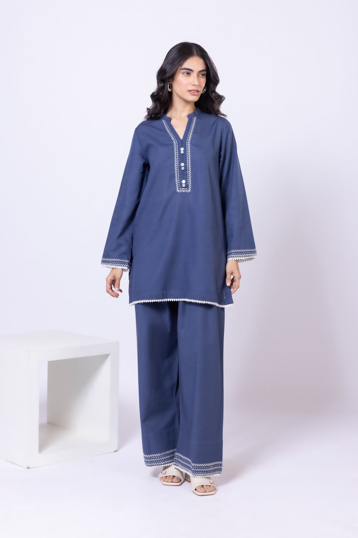Embroidered Khaddar Kurta - 25-10-12E9-02TA-VG