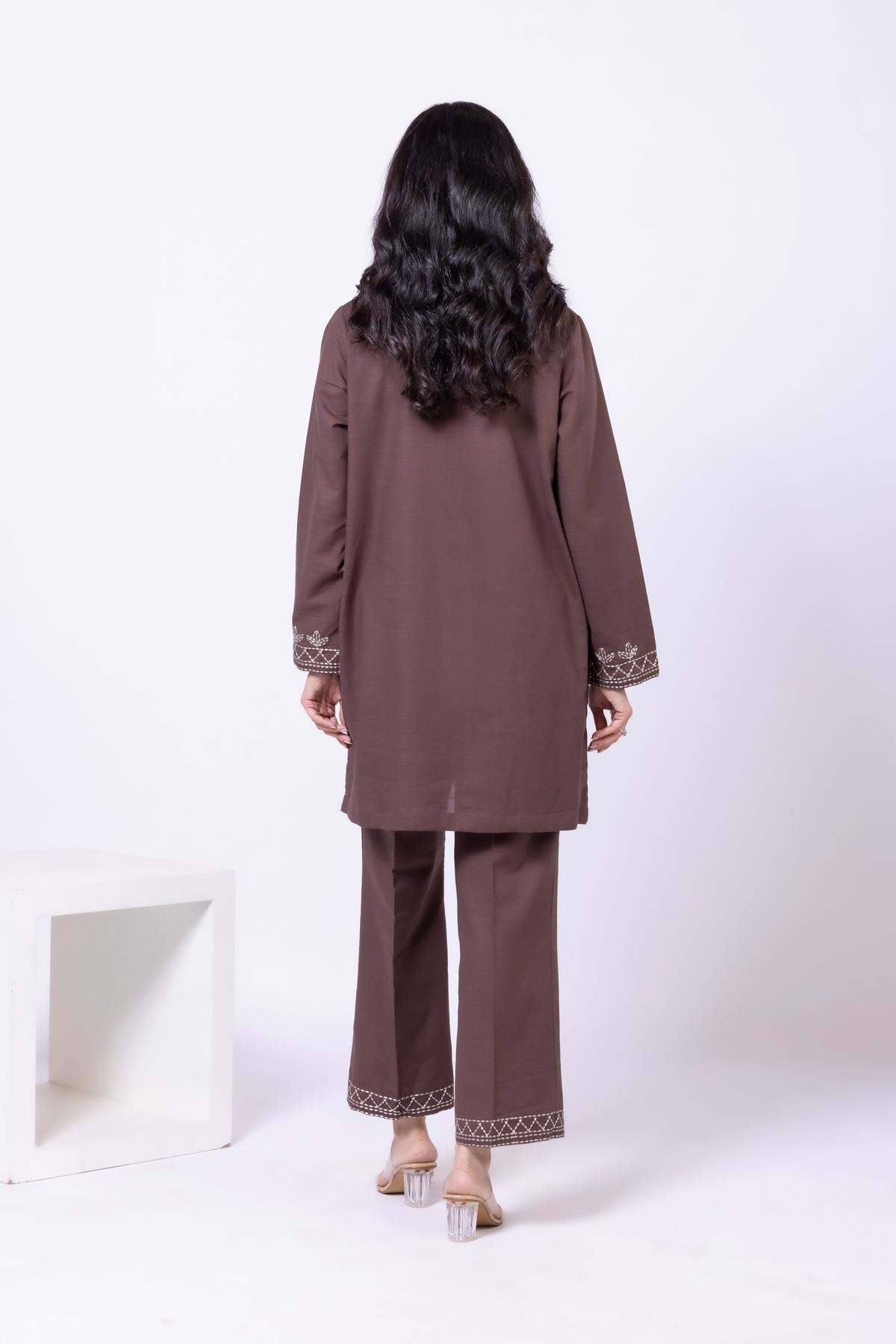 Embroidered Khaddar Kurta - 25-09-10E4-10TB-VG