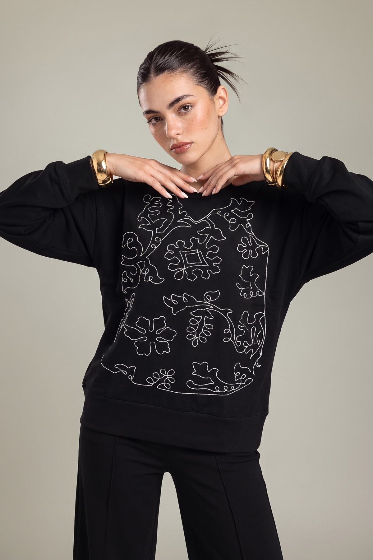 Embroidered Double Jersey Black Floral Sweatshirt - 2-26-202-A-D-VG