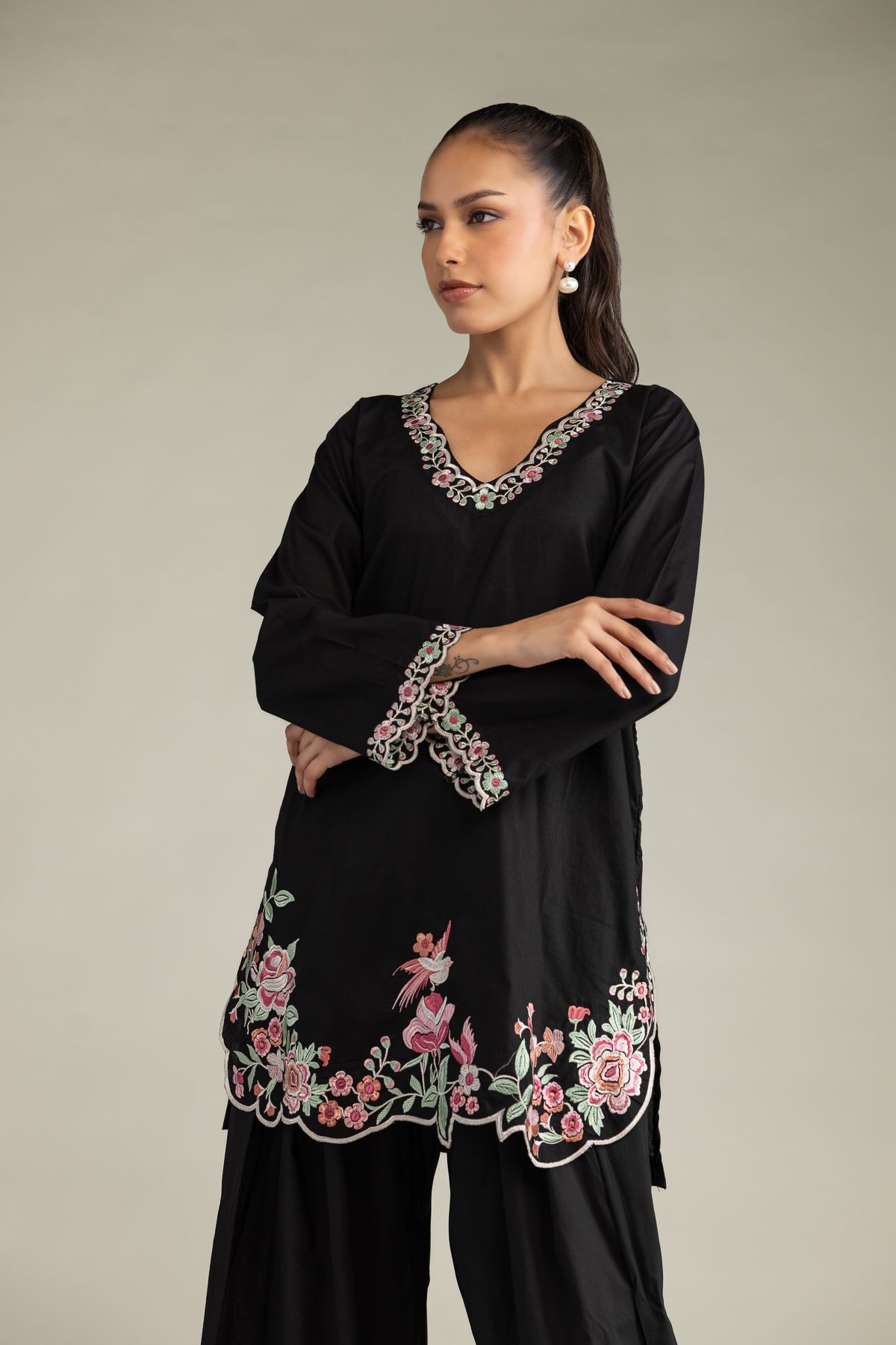 Embroidered Cambric Black Cambric Kurta - T-A11-26-203FH1-VG