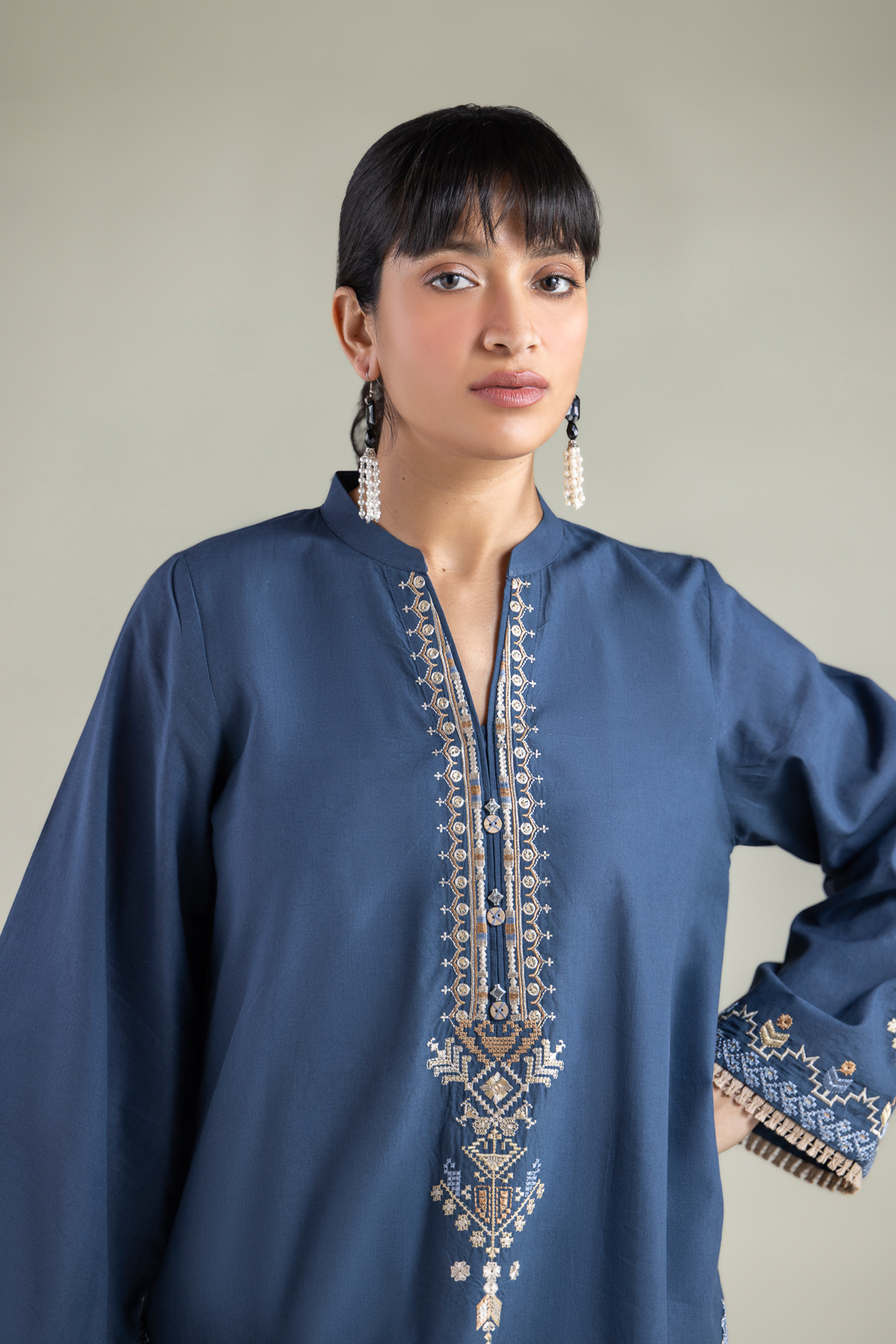Embroidered Cambric Cambric Tailored Set - 2-26-204-A-A1-VG