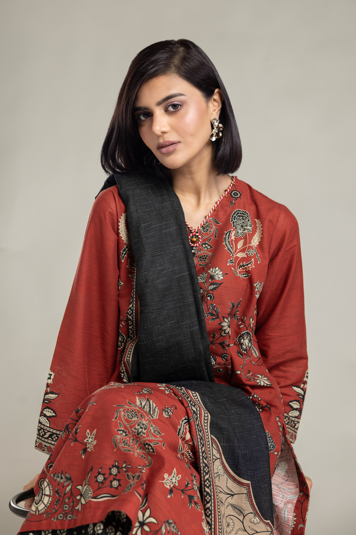 Printed Light Khaddar Tailored 3-Piece Set - 1-26-226-A-A2-VG