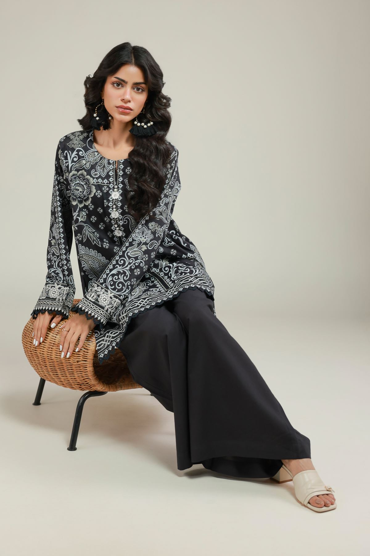 Embroidered Lawn Lawn Tailored Set - 12-26-115-F-E-VG