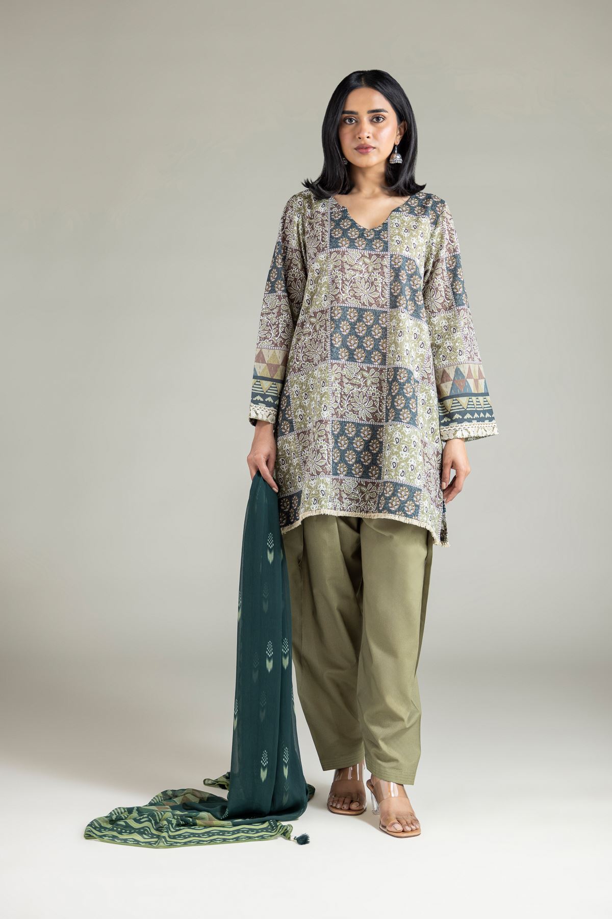 Embroidered Lawn Tailored Lawn Suit - T-A33-26-105FF-VG