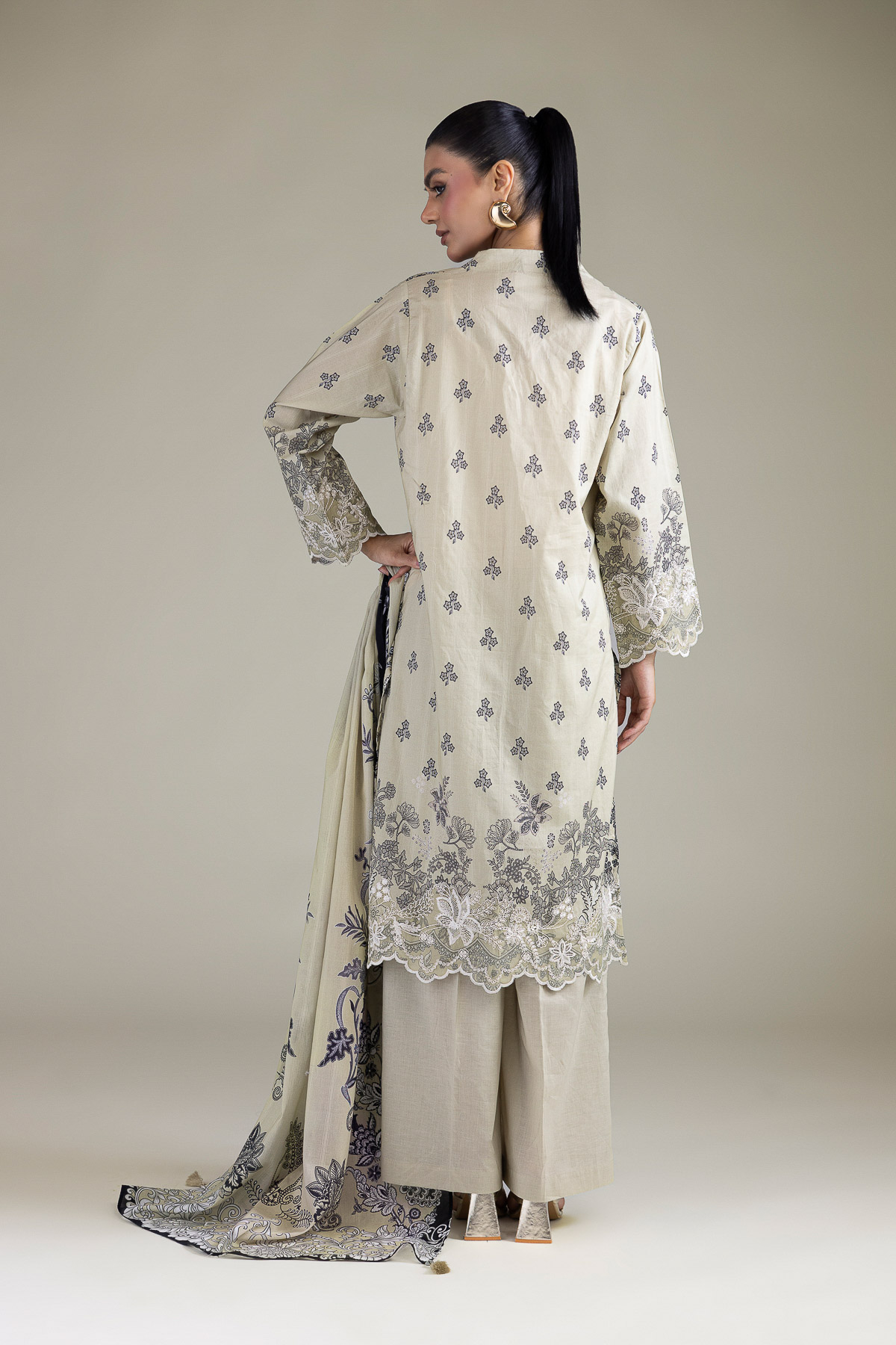 Embroidered Lawn Fabrics 3 Piece - T-A33-26-207FD1-VG