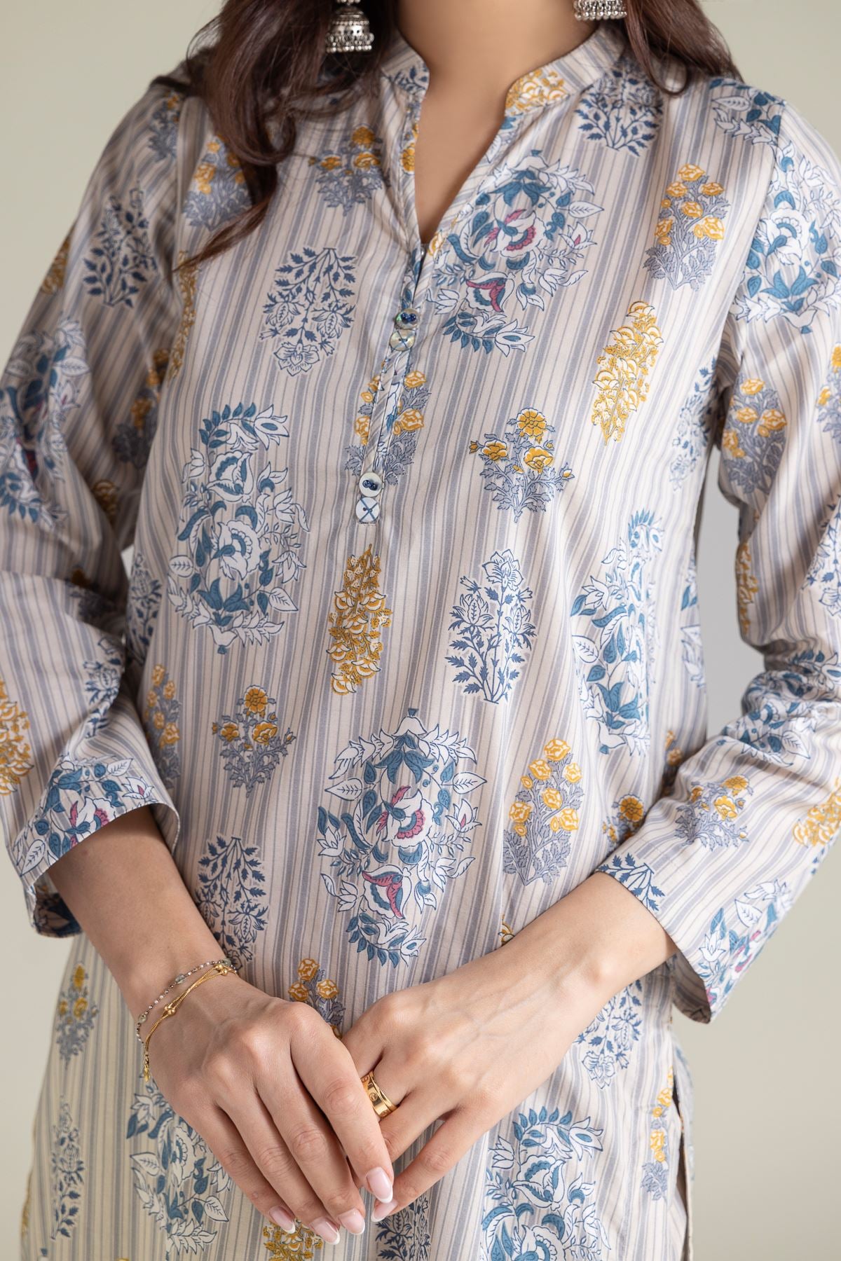 Embroidered Cambric Floral Cambric Kurta - 1-26-204-A-A1-VG