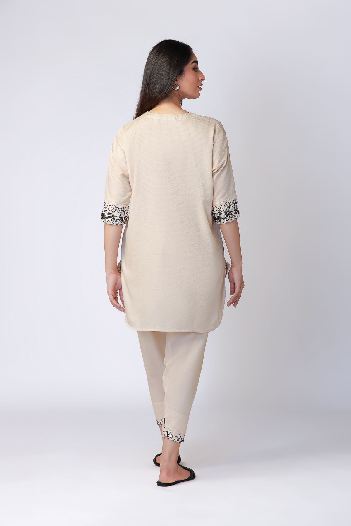 Embroidered Cotton Dobby Kurta - 25-07-7E7-09TA-VG