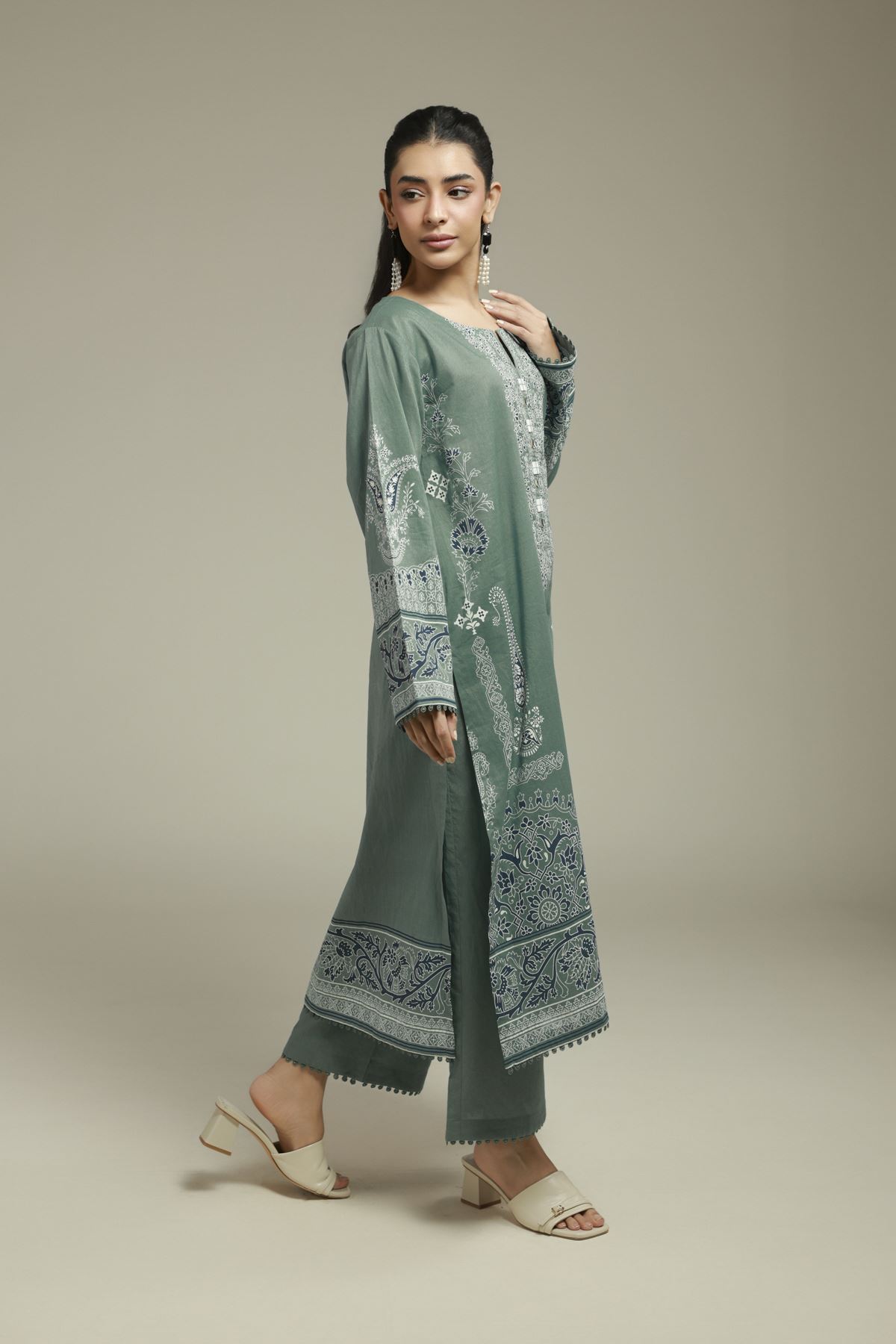 Printed Cambric Tailored 2-Piece Set - T-A22-26-124FI2-VG
