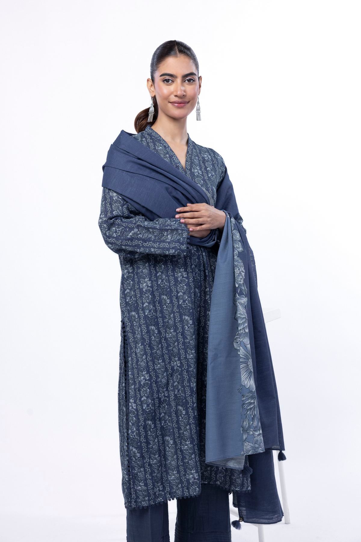 Printed Light Khaddar Tailored 3 Piece - KRN09AST-VG