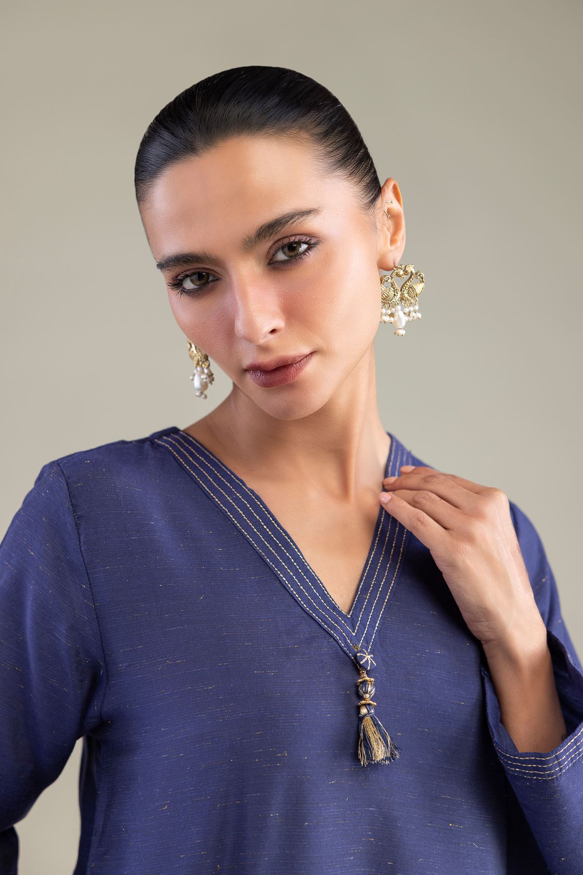 Dyed Mesuri Silk Solid V-Neck Kurta - 1-26-322-B-A1-VG