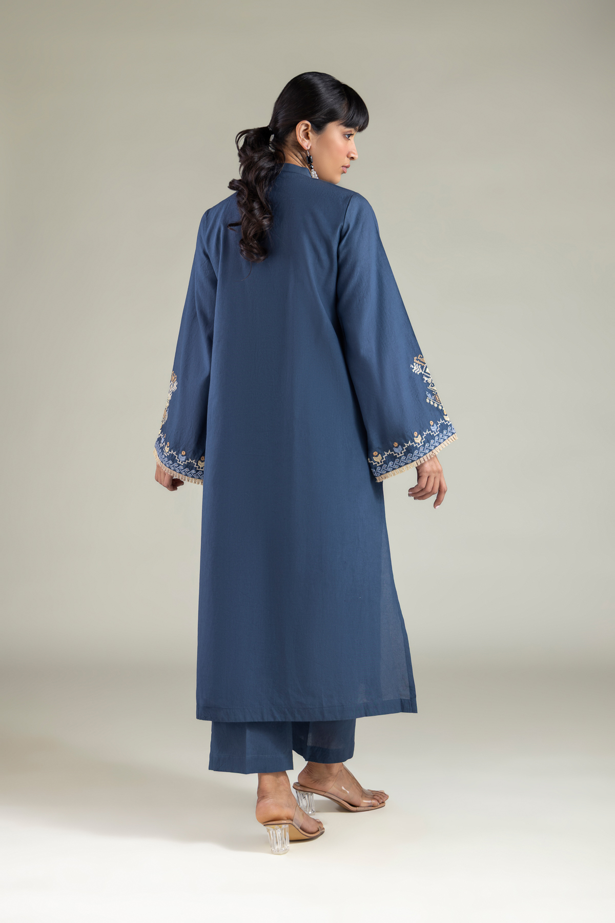 Embroidered Cambric Cambric Tailored Set - 2-26-204-A-A1-VG
