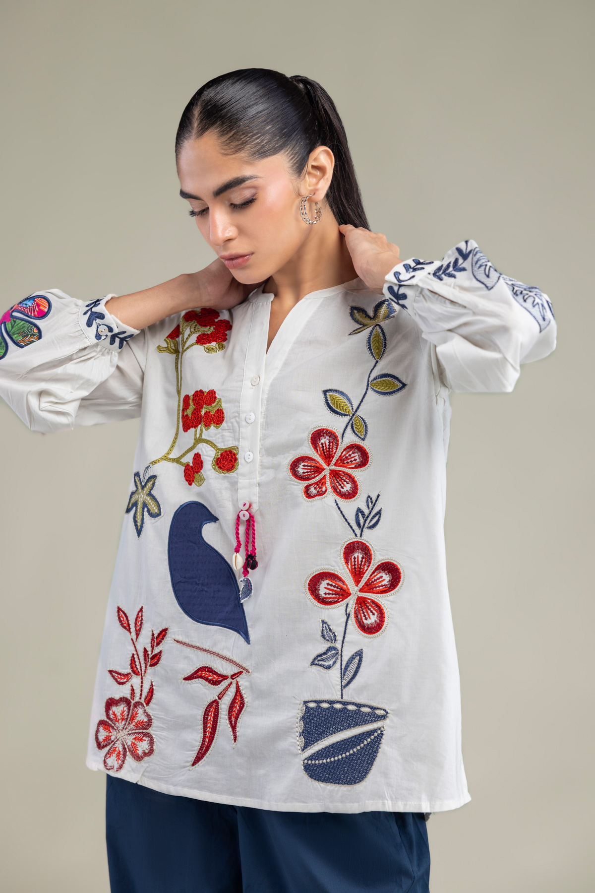 Embroidered Cambric Floral Cambric Blouse - 1-26-102-A-F-VG
