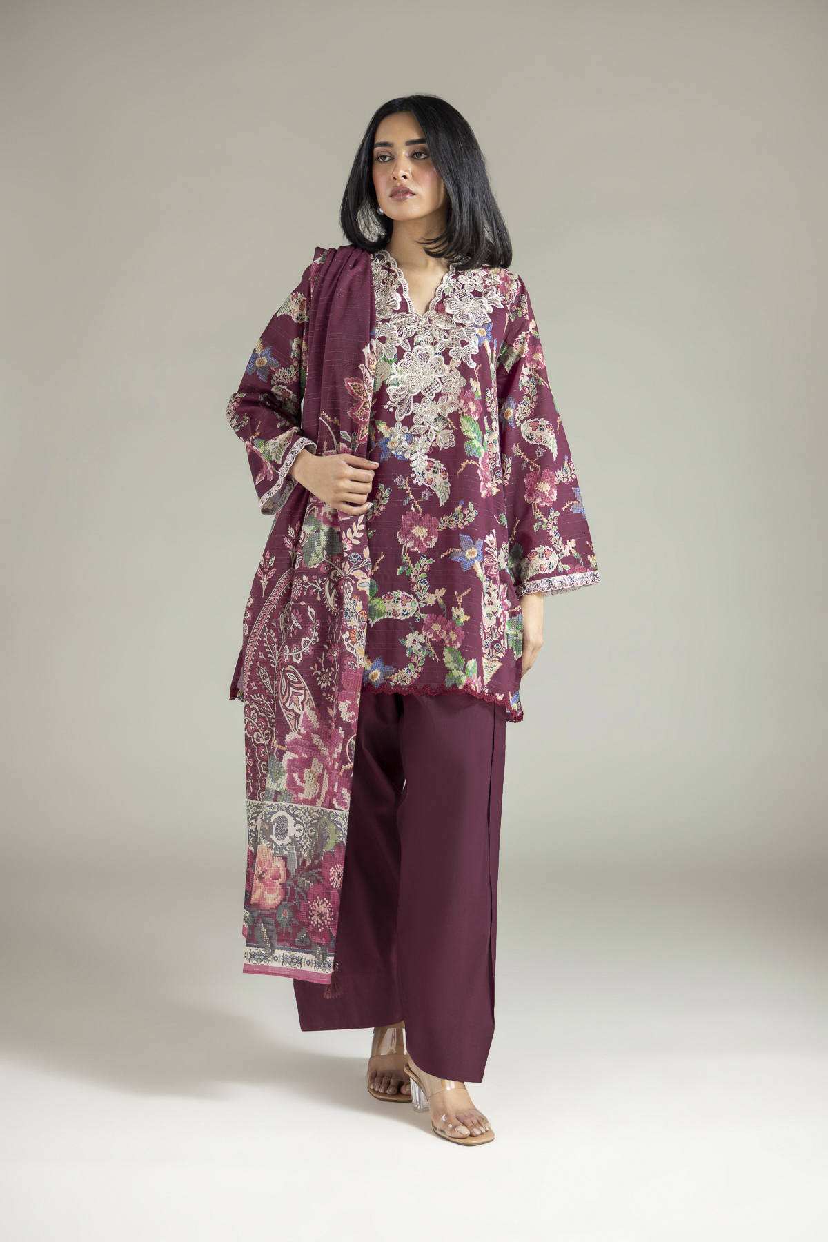 Embroidered Mesuri Mesuri Tailored Set - T-A33-26-103FJ2-VG