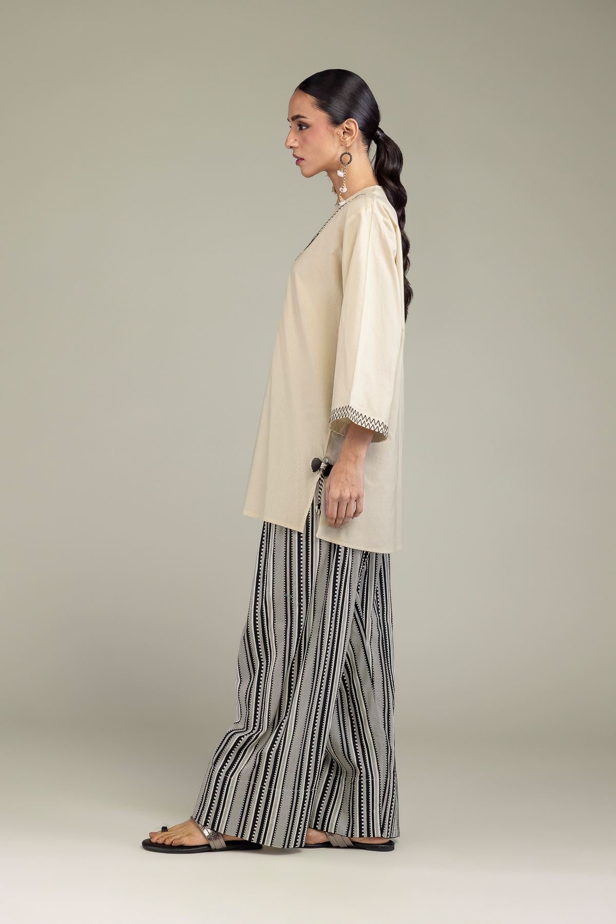 Embroidered Cambric Cambric Shalwar - 1-26-210-A-G1-VG