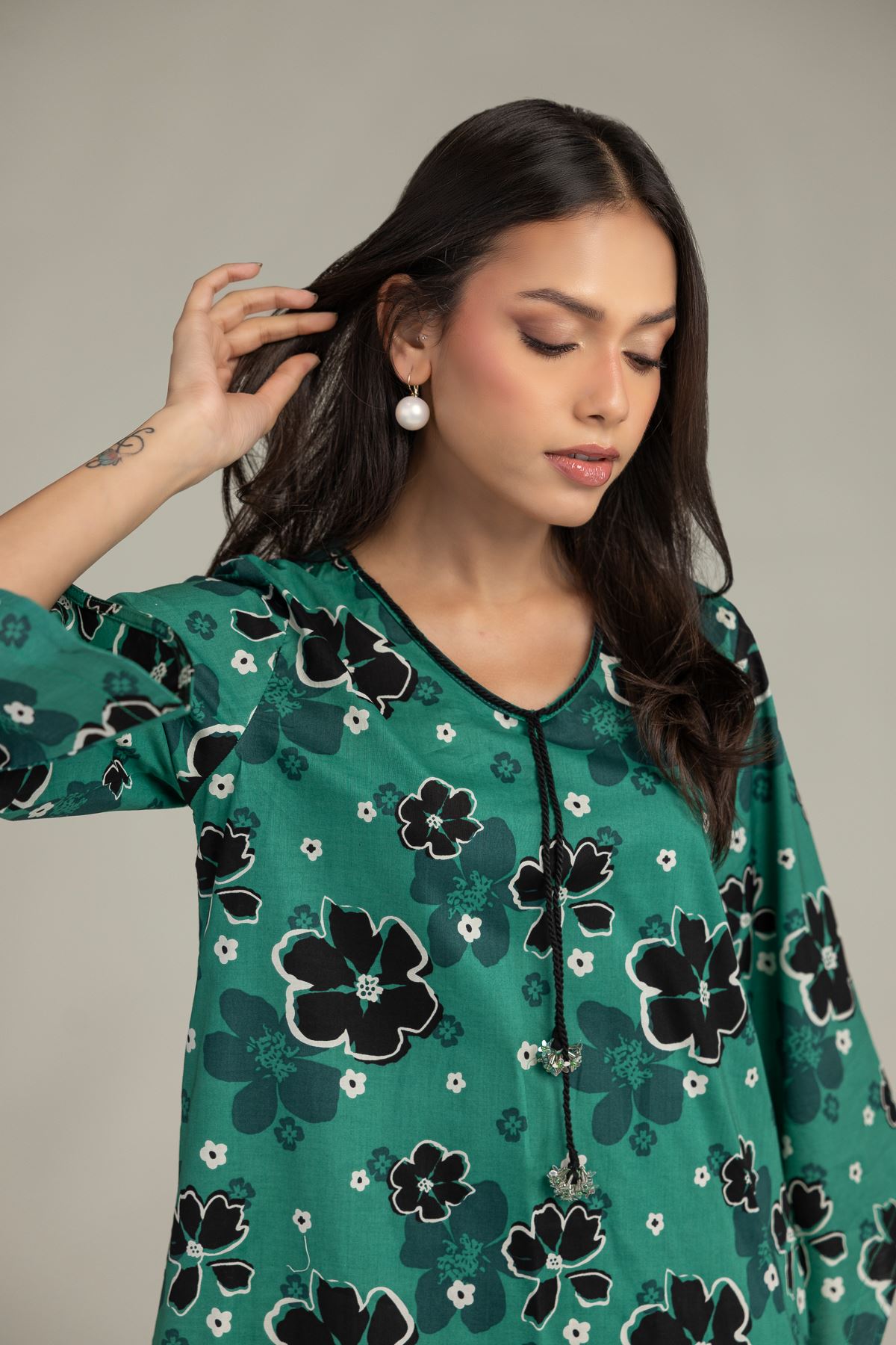 Printed Cambric Floral Green Kurta - 2-26-201-A-C-VG