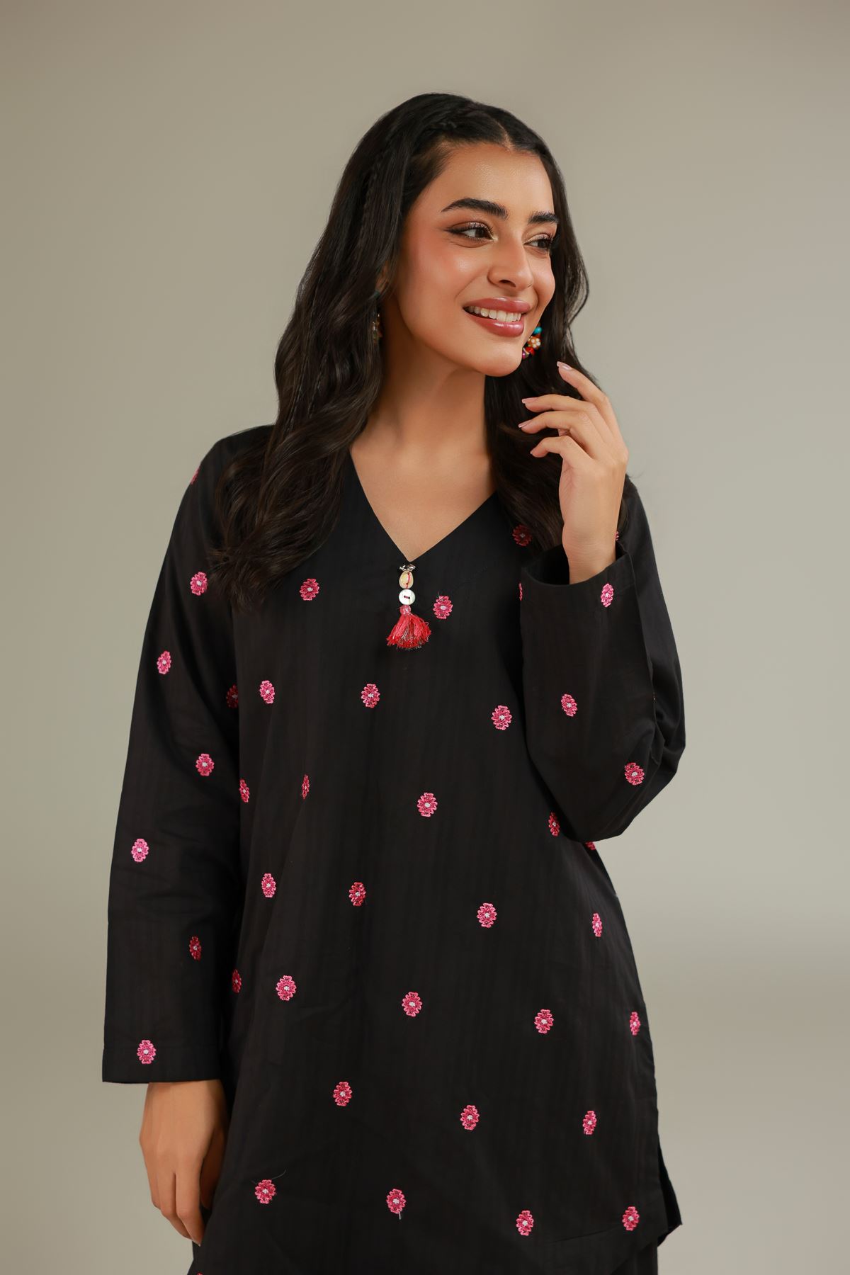 Embroidered Cotton Dobby Black V-Neck Kurta - 1-26-101-A-C-VG