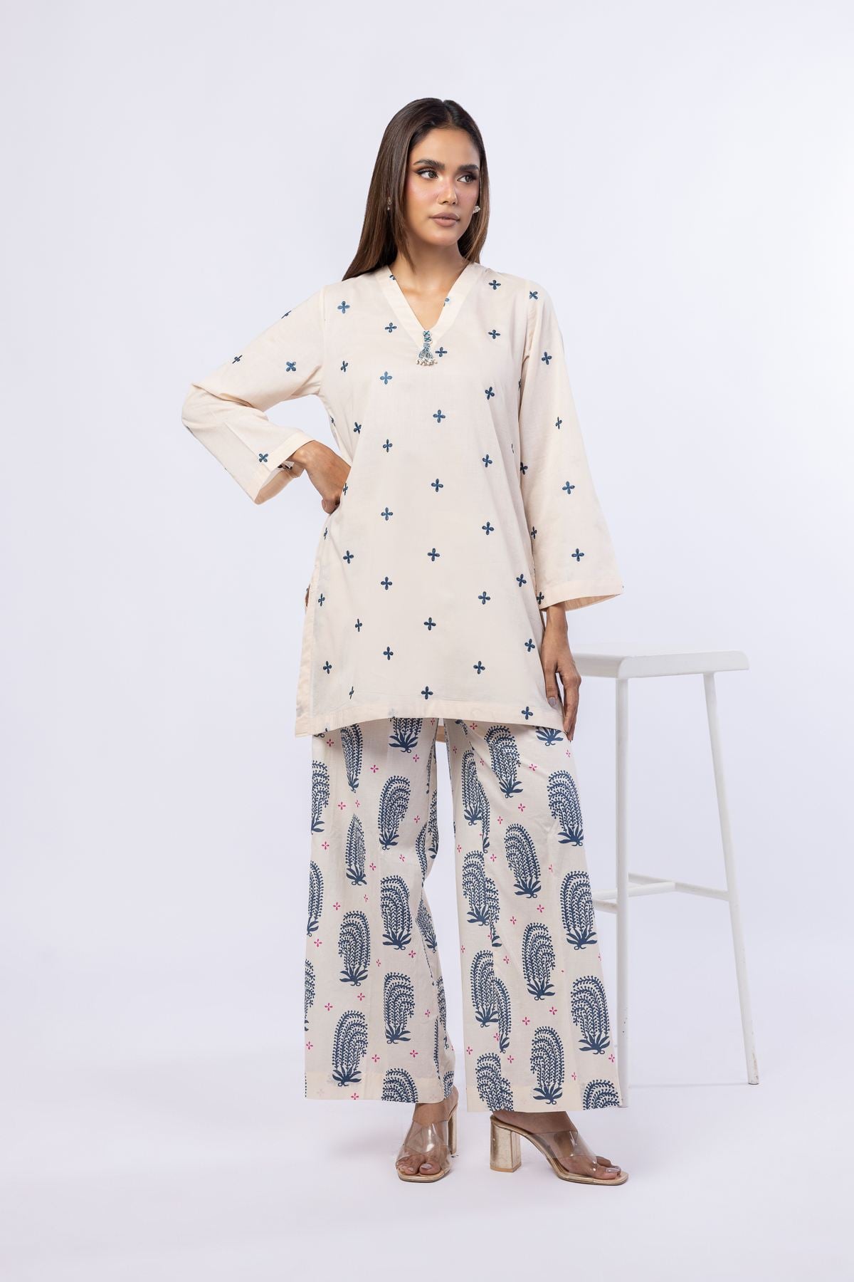 Embroidered Cambric Kurta - 25-08K3-05TA-VG