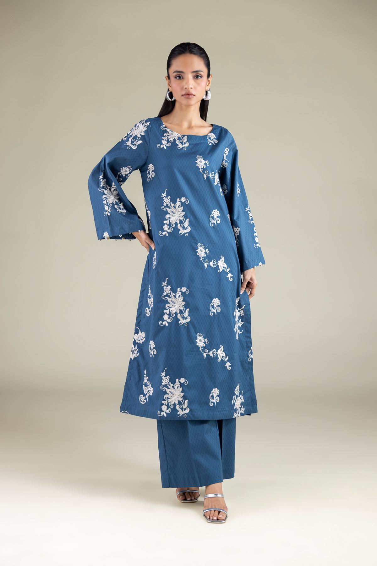 Embroidered Cotton Dobby Floral Embroidered Kurta - 2-26-110-A-F-VG