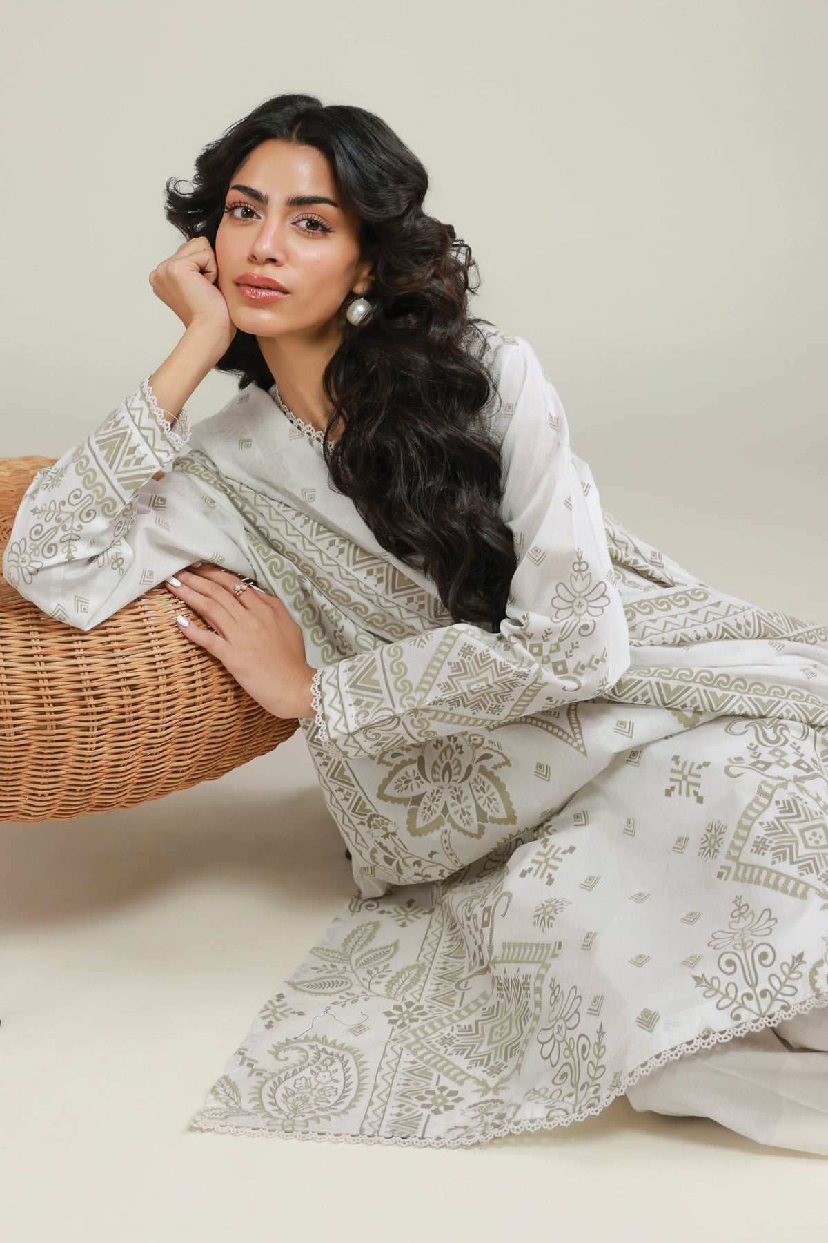 Embroidered Lawn Tailored Lawn 3-Piece - 12-26-115-E-G-VG