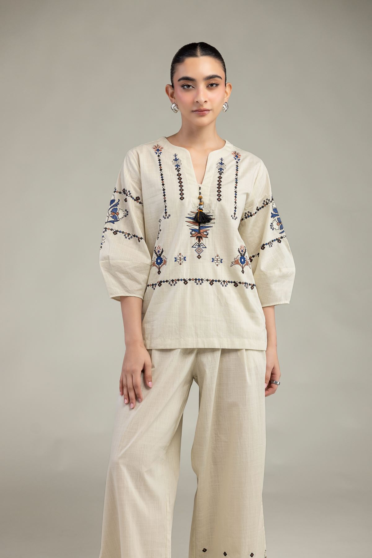 Embroidered Textured Cotton Cotton V-Neck Blouse - T-A11-26-118FI2-VG