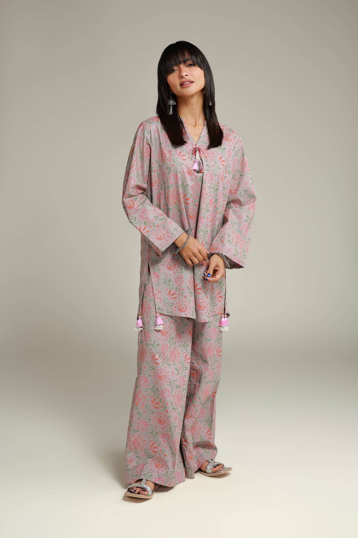 Printed Cambric Floral Tassel Kurta - 26-02-1E13-09TA-VG