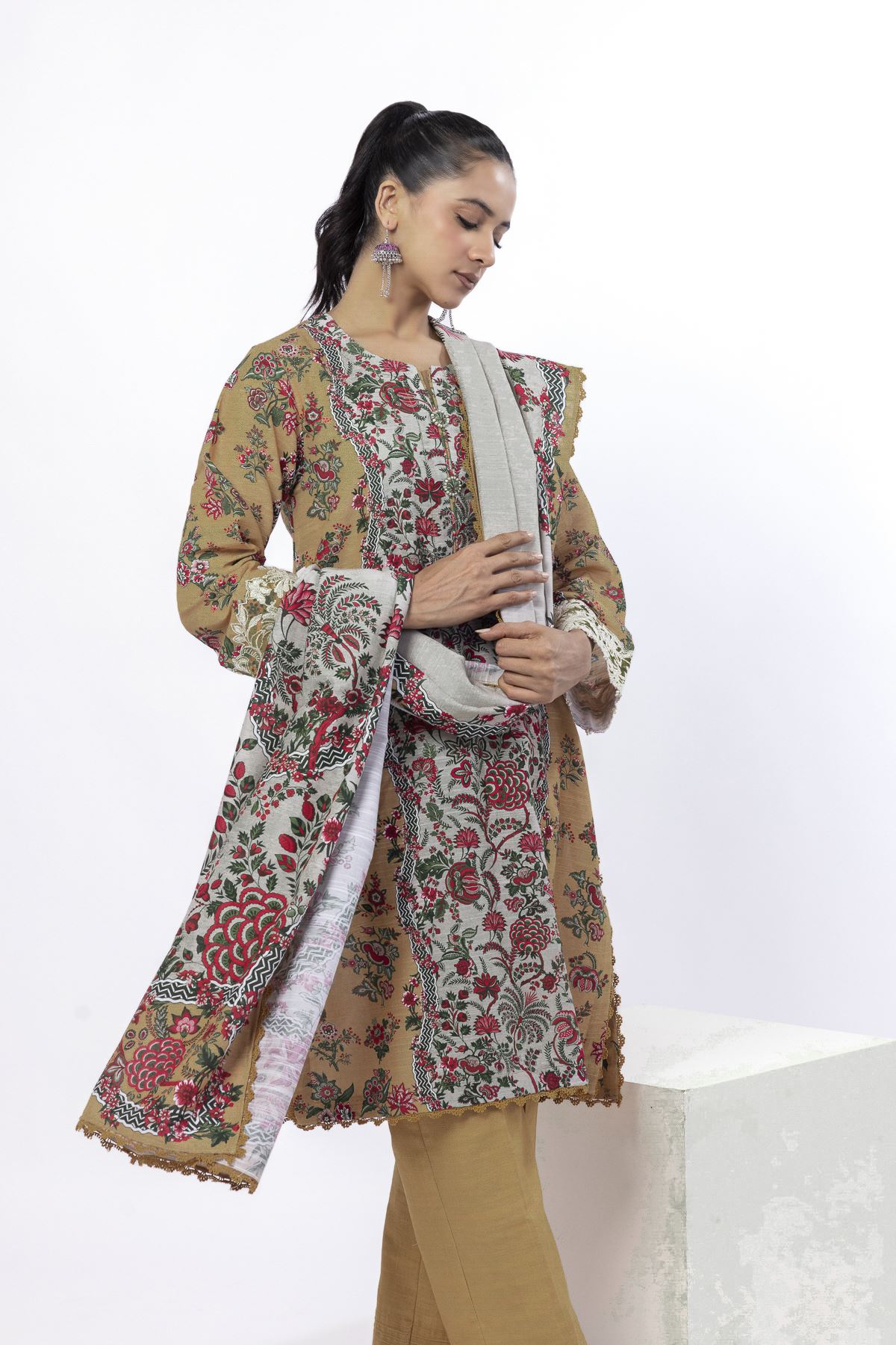 Embroidered Light Khaddar Tailored 3 Piece - MT15AST-VG