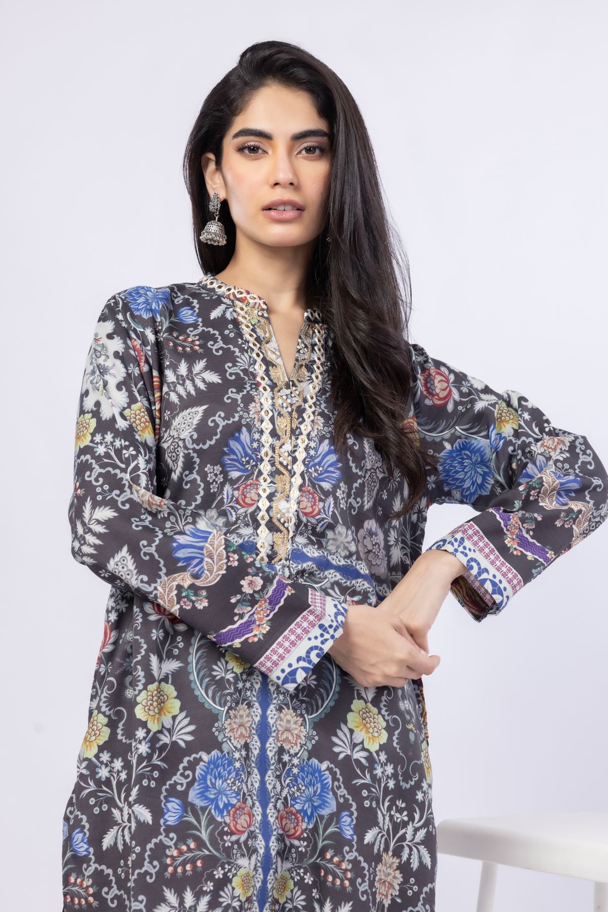 Embroidered Russian Raw Silk Kurta - 25-09-9S3-07TB-VG