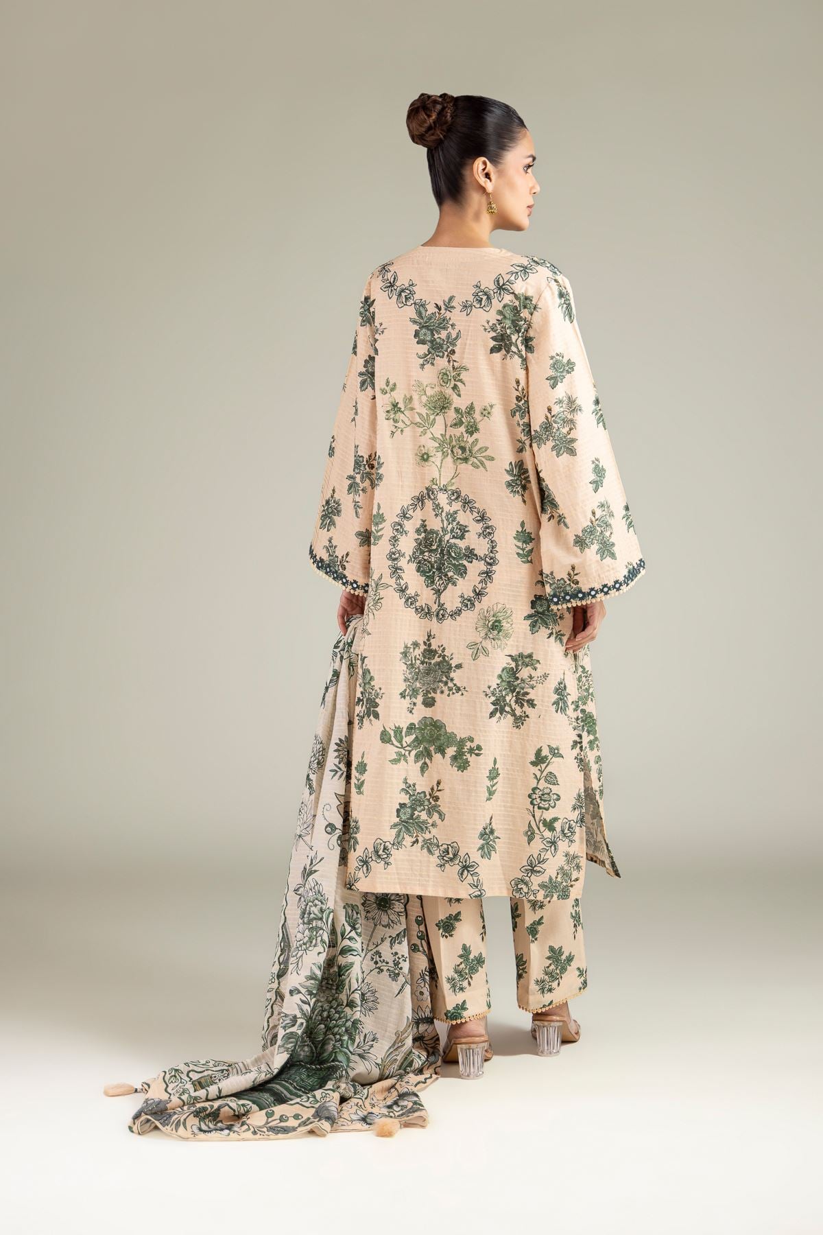 Embroidered Mesuri Dobby Tailored Floral 3-Piece - 8-26-213-A-C1-VG