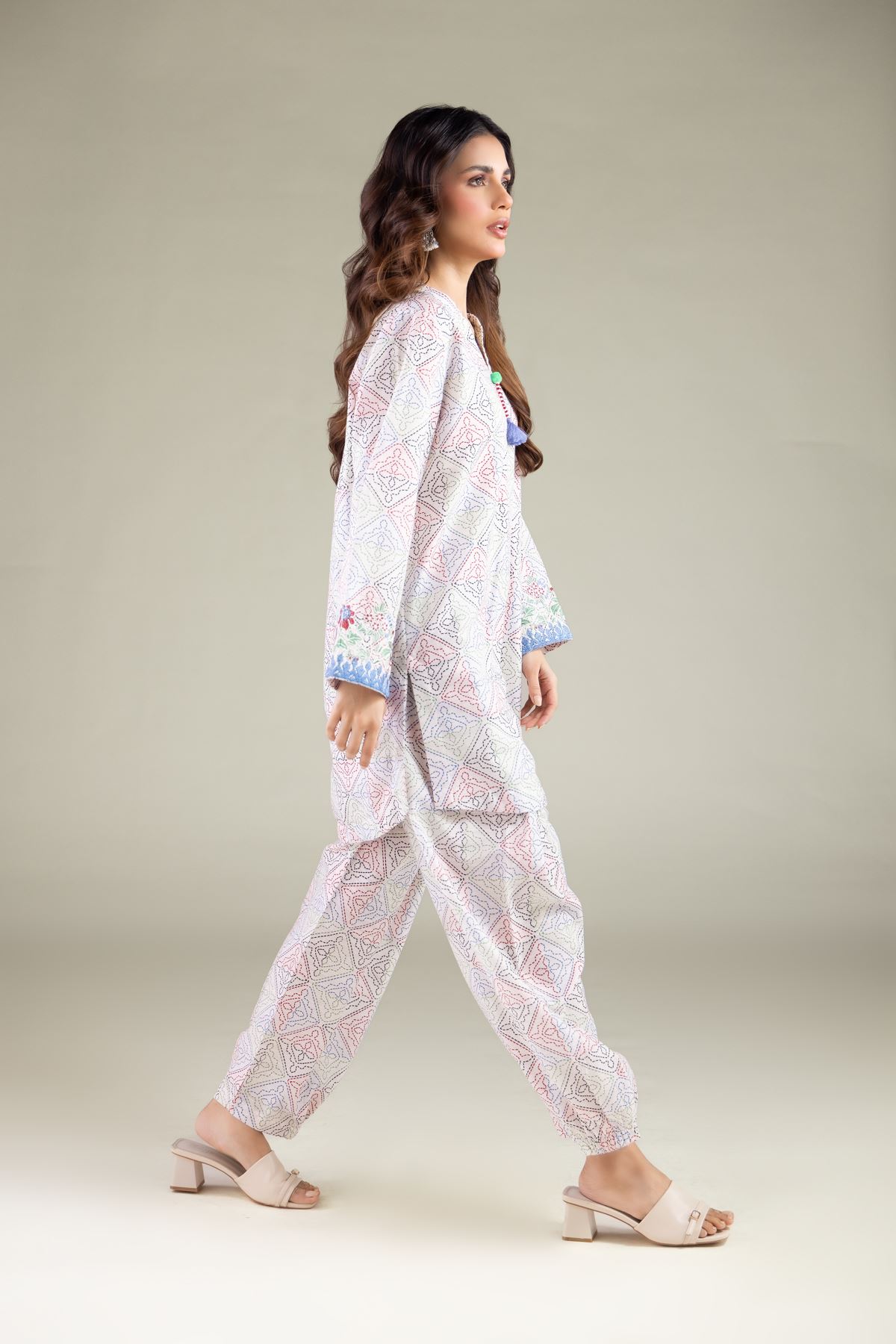 Embroidered Textured Cotton Geometric Tassel Kurta - T-A11-26-108FB1-VG
