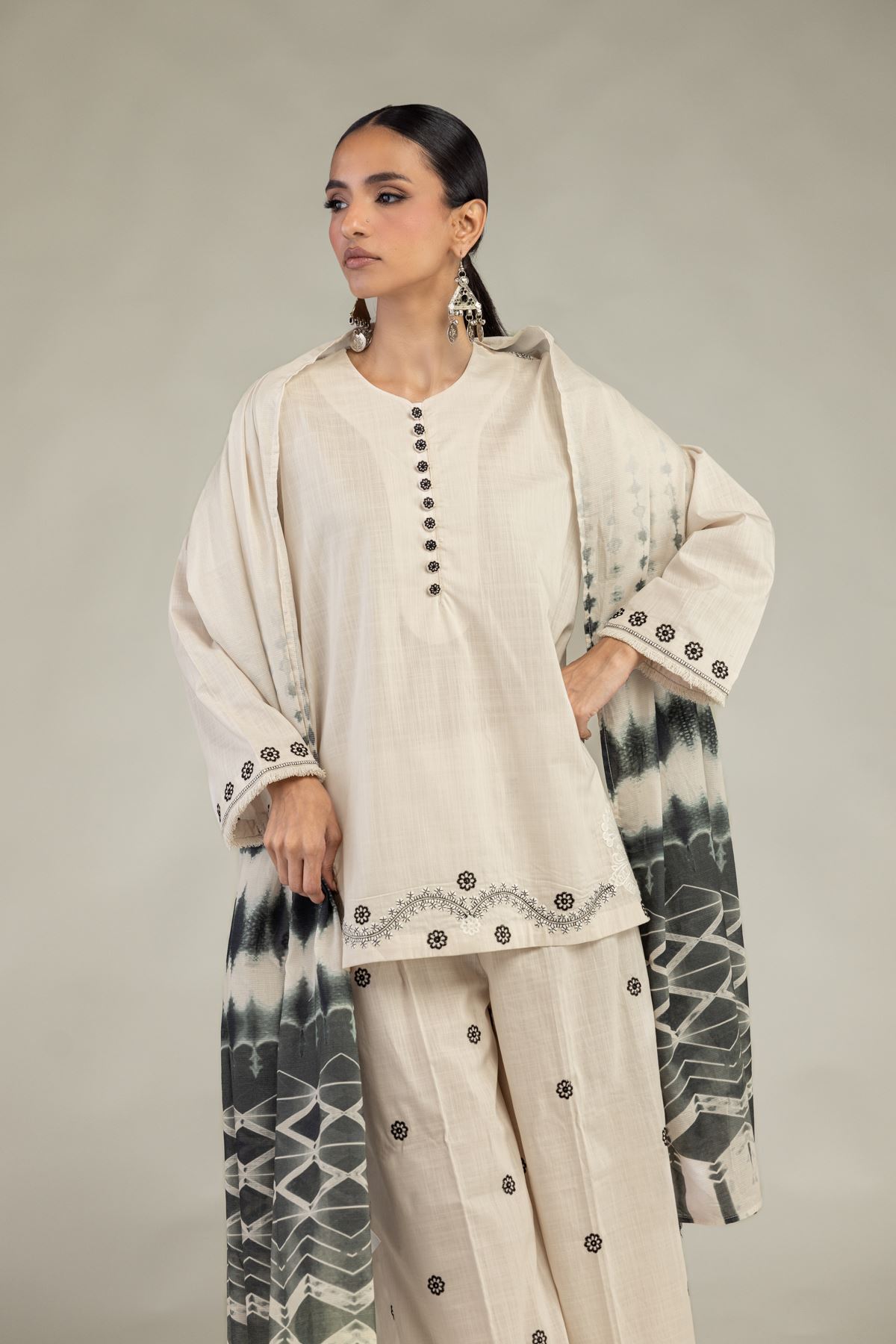 Textured Lawn Embroidered Textured Lawn Dupatta - 1-26-226-A-A1-VG