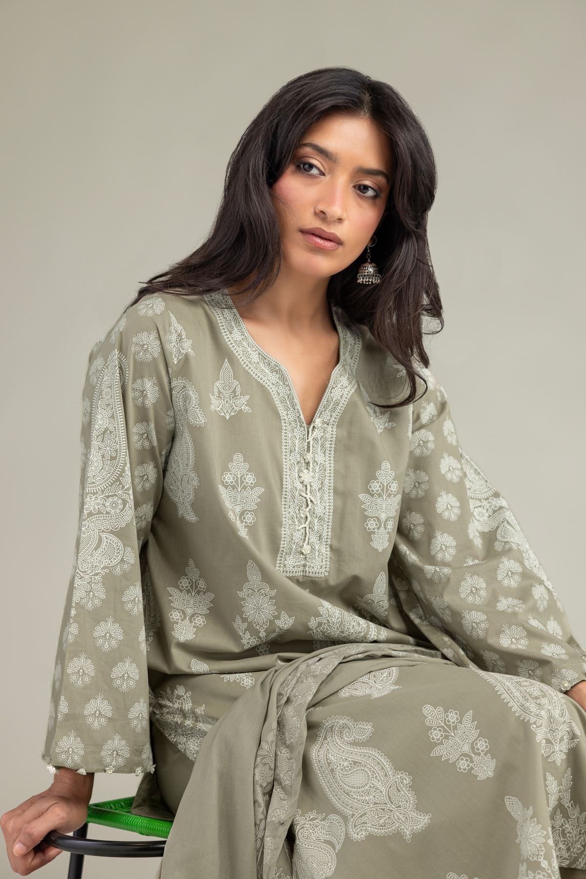 Printed Lawn Olive Lawn Dupatta - 1-26-102-A-F-VG