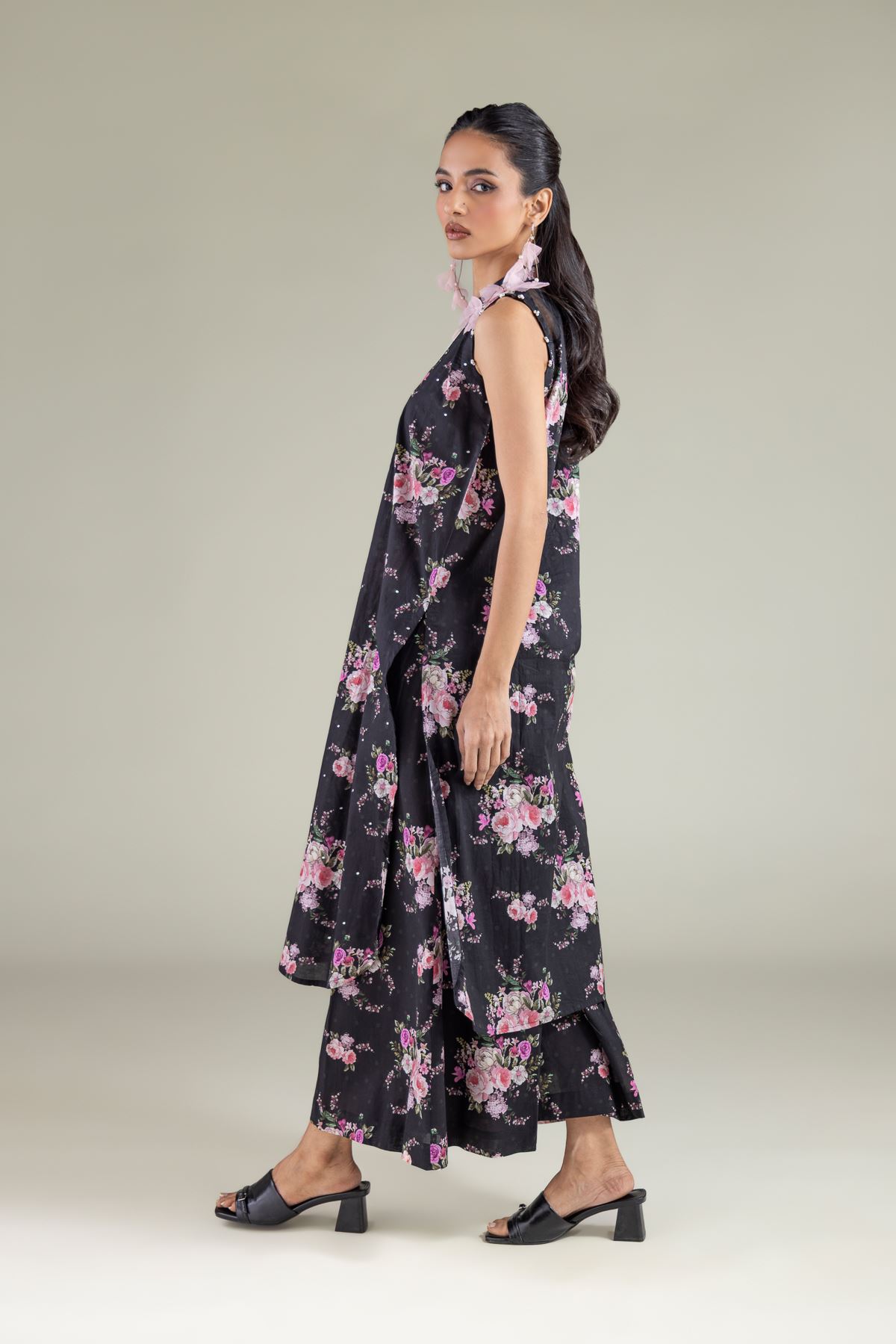 Embroidered Cambric Relaxed Floral Pants - 1-26-146-A-D-VG