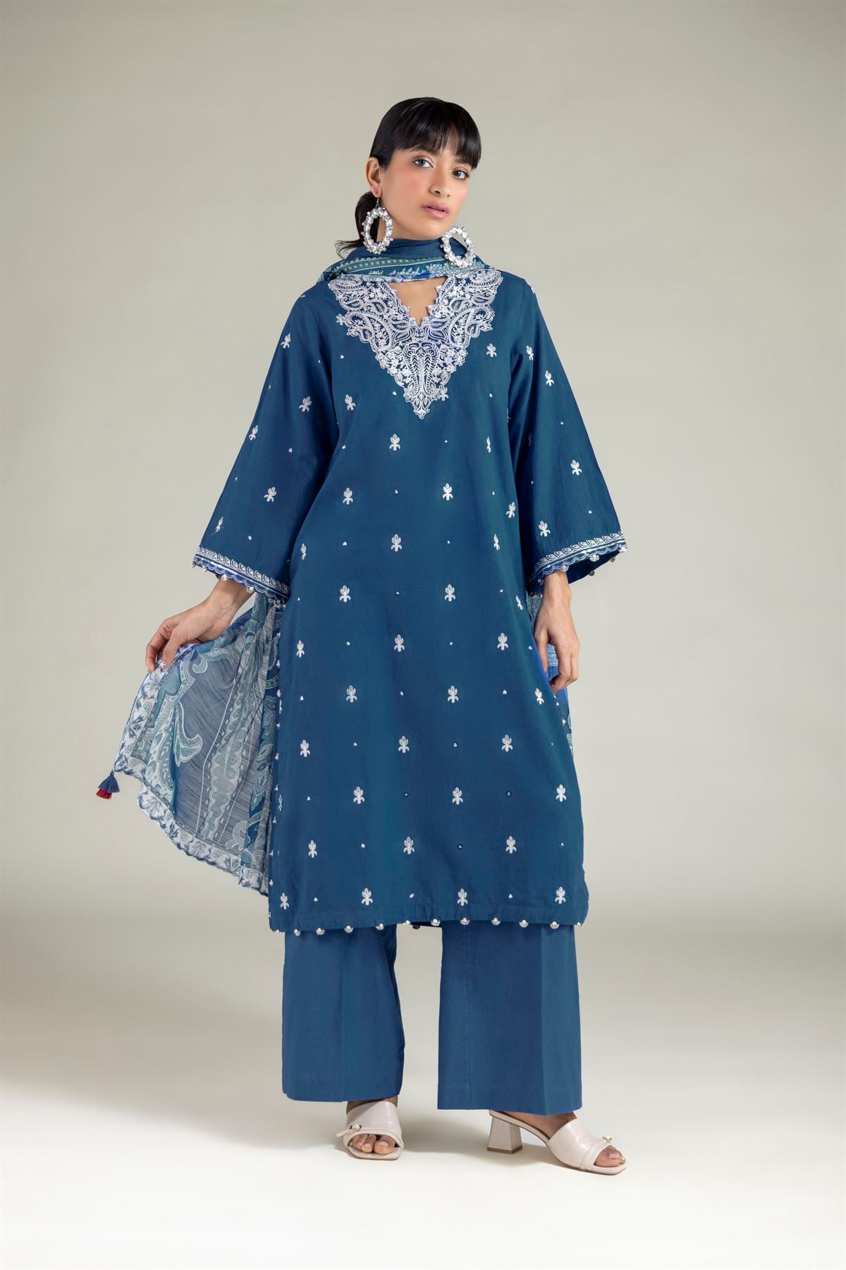 Embroidered Cambric Cambric Tailored 3-Piece - 1-26-238-A-E1-VG