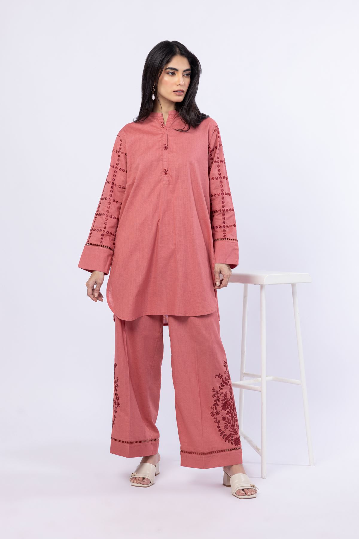 Embroidered Linen Cotton Kurta - 25-10-10E7-05TA-VG