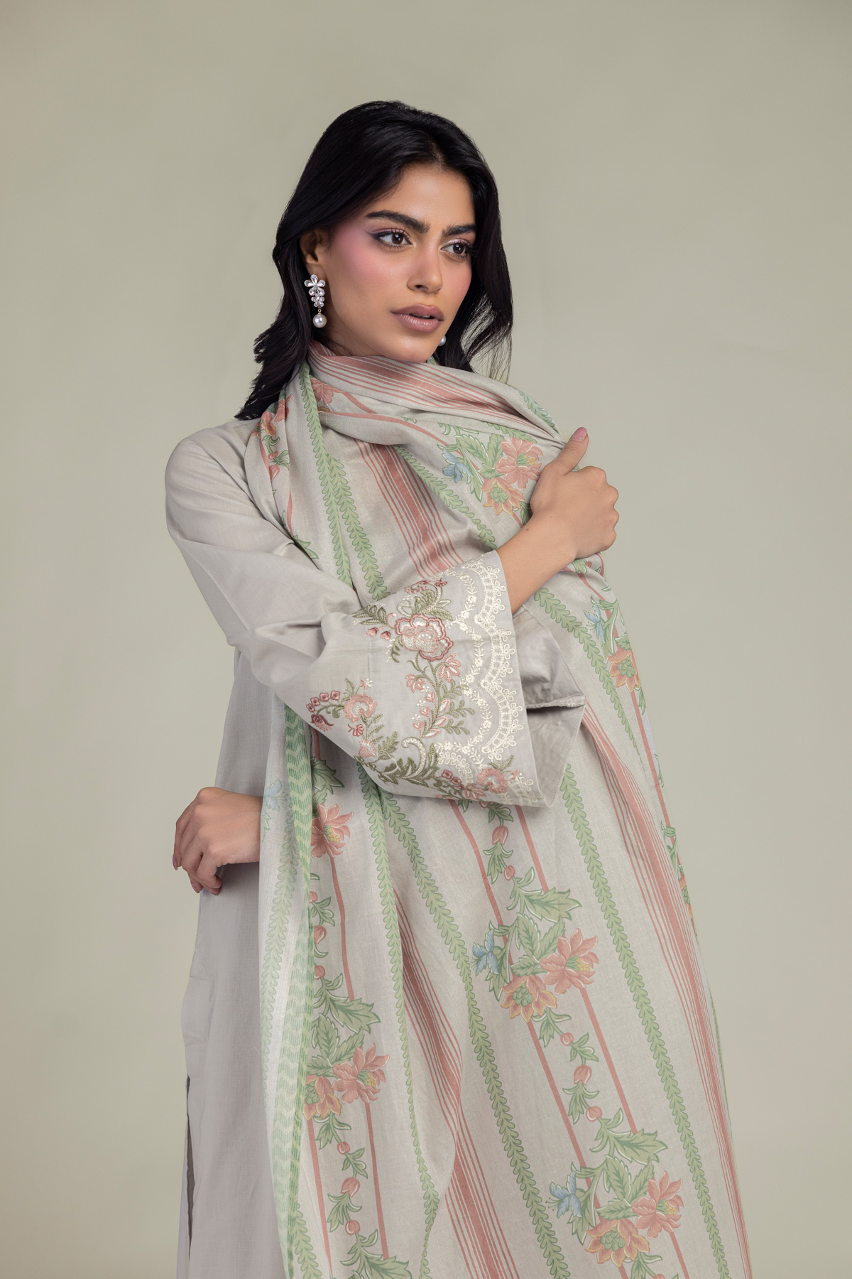 Embroidered Lawn Floral Cambric Dupatta - 1-26-102-A-F-VG