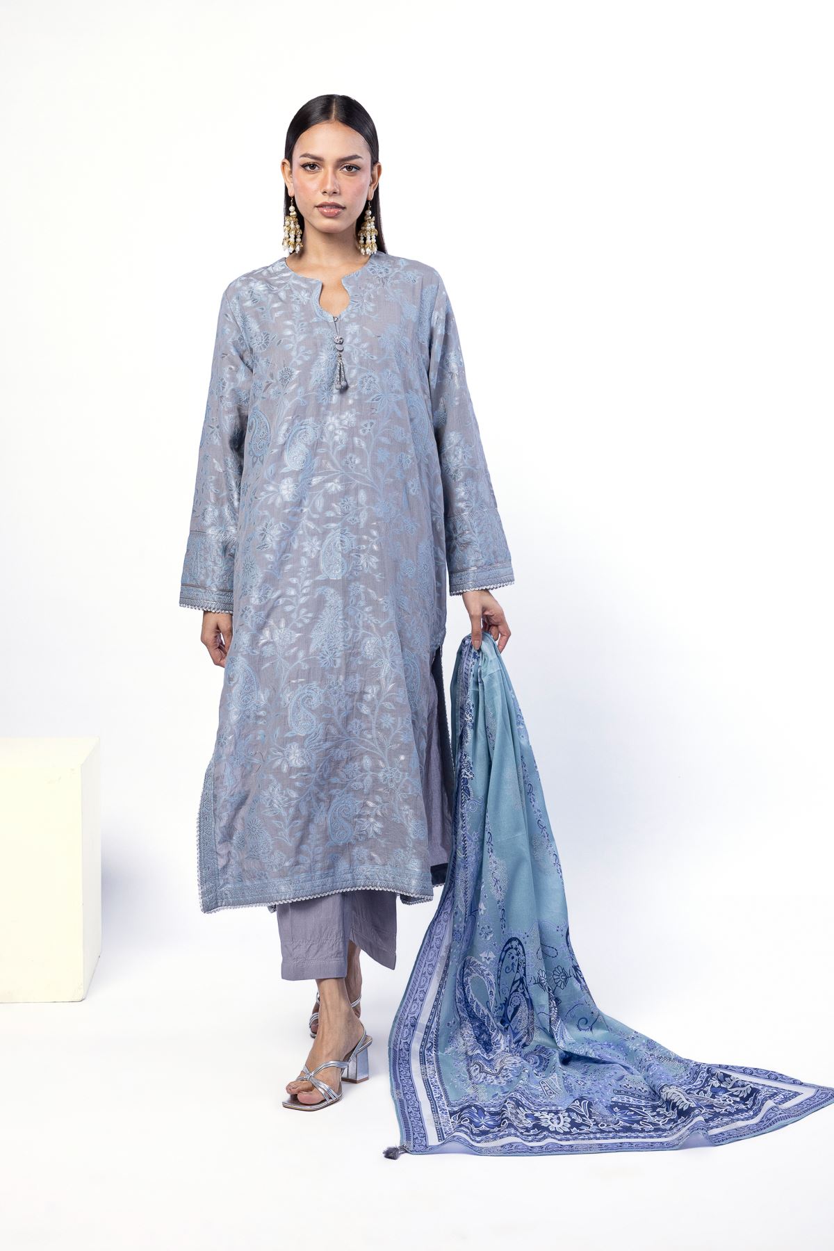 Dyed Jacquard Tailored 3 Piece - T-A33-26-107FG-VG