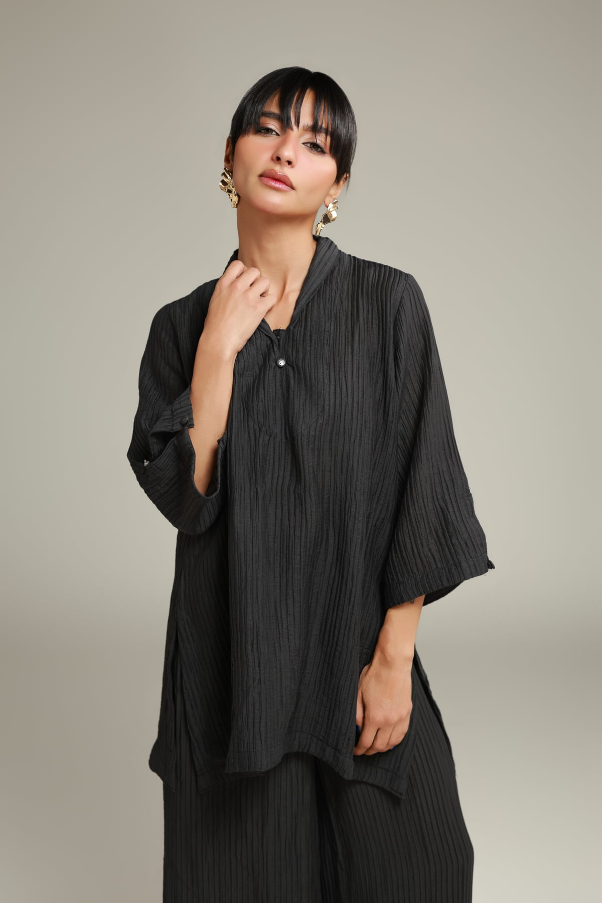 Dyed Blended Crinkle Black Crinkle Kurta - 26-02-1E13-02TA-VG