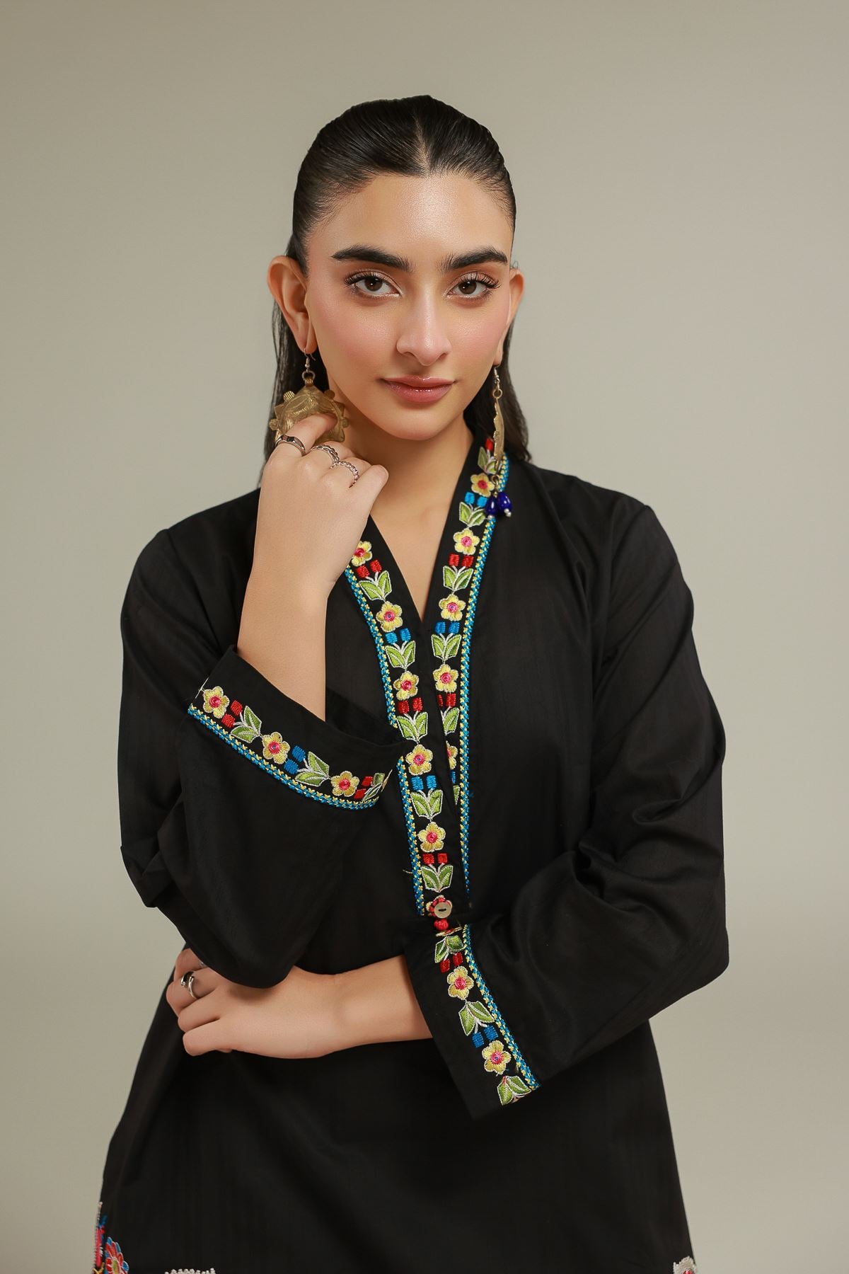 Embroidered Cotton Dobby Black V-Neck Kurta - 1-26-130-A-B-VG