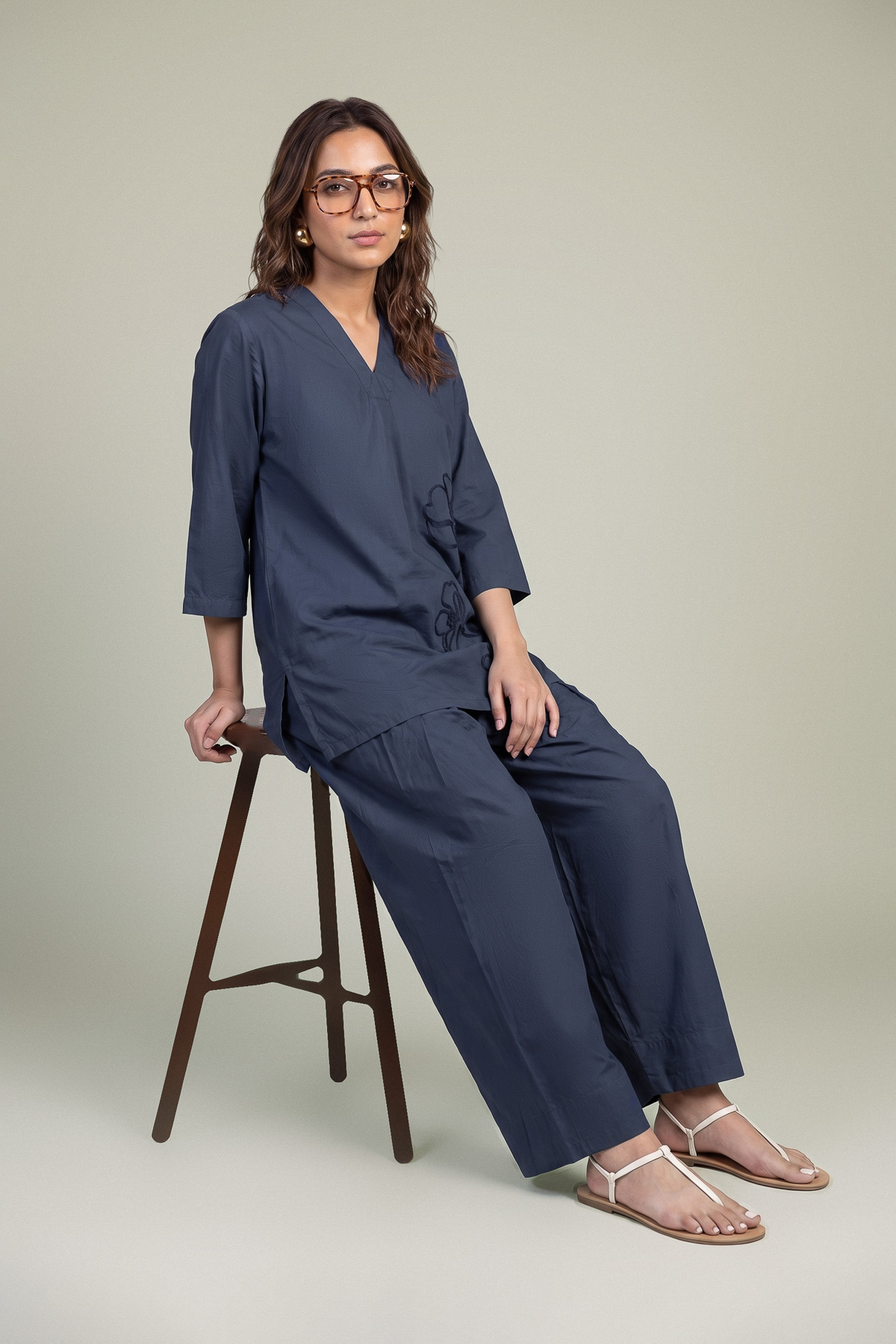 Dyed Poplin Navy V-Neck Kurta - 8-26-303-A-C1-VG