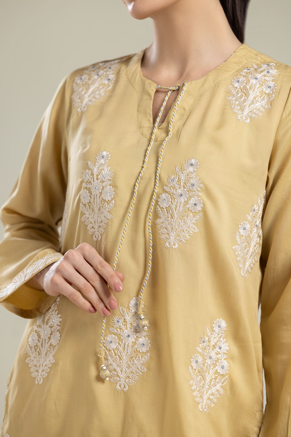 Embroidered Textured Weave Floral Embroidered Kurta - 1-26-106-A-D-VG
