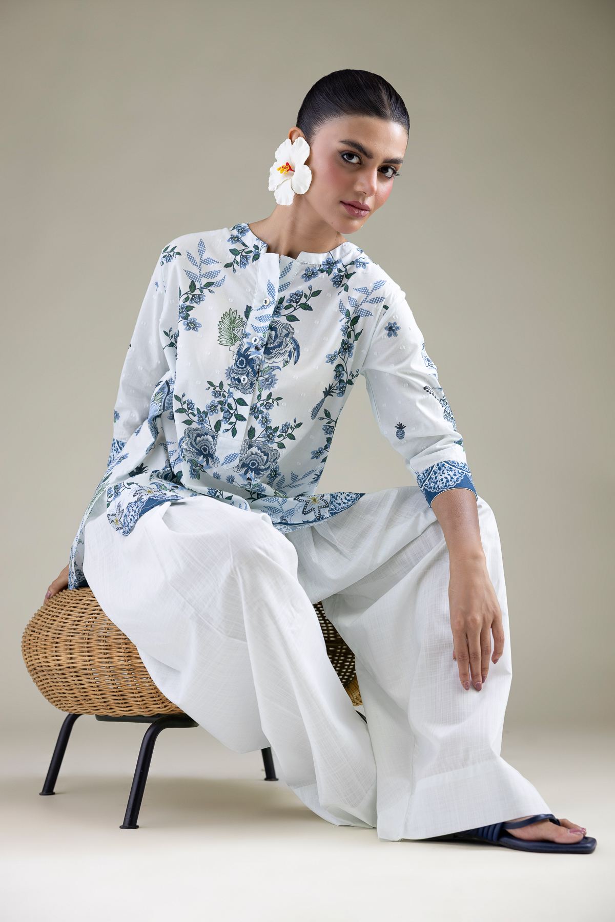 Embroidered Cambric Short Cambric Shirt - 1-26-211-A-A2-VG