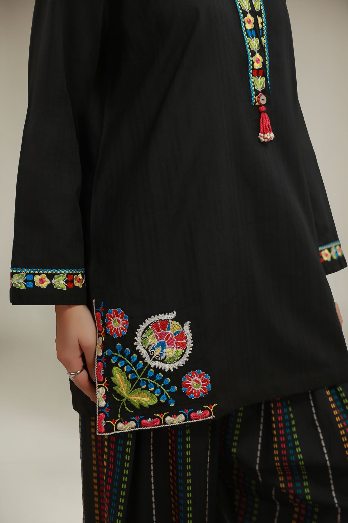 Embroidered Cotton Dobby Black V-Neck Kurta - 1-26-130-A-B-VG